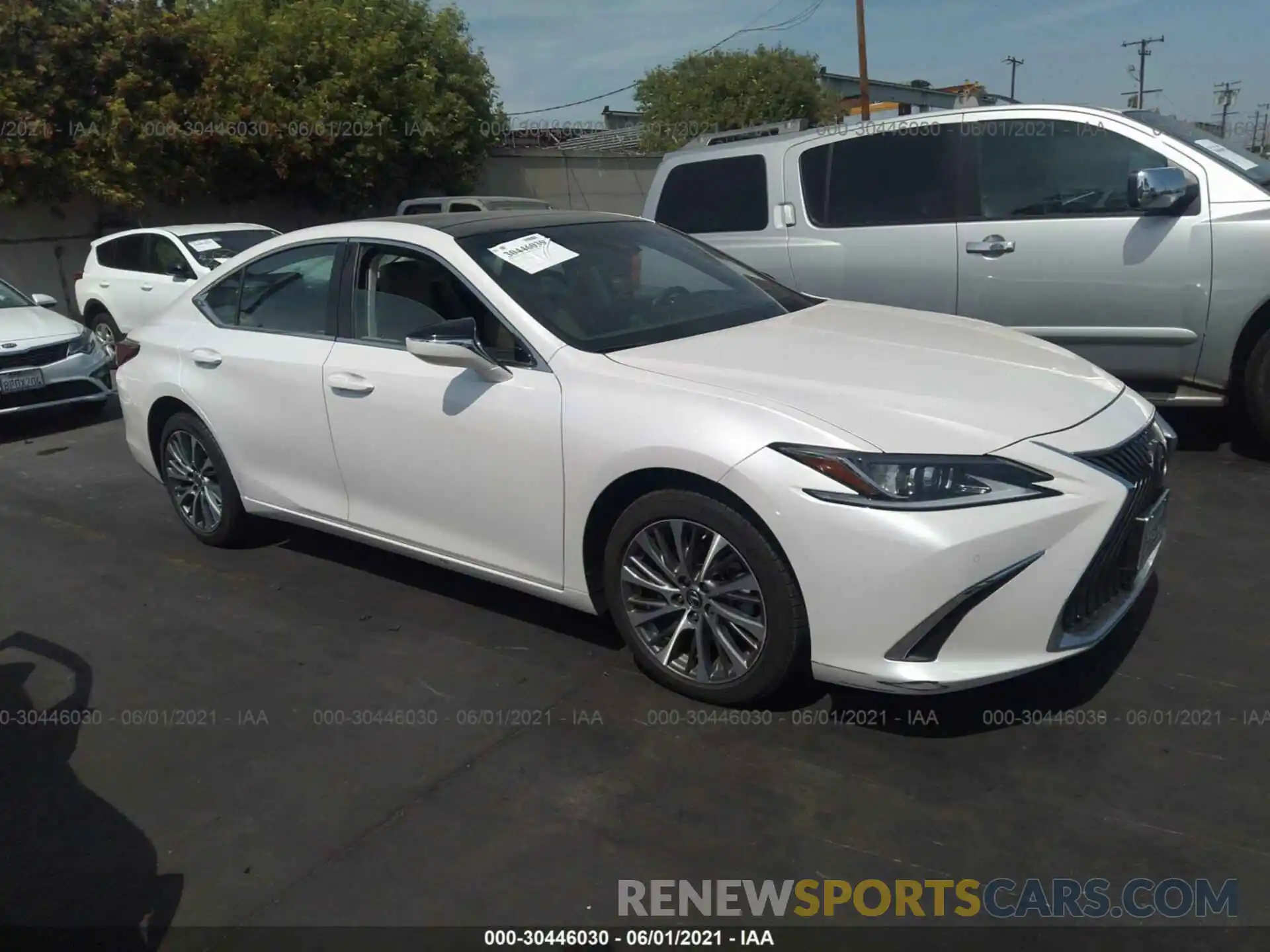 1 Photograph of a damaged car 58ABZ1B13KU020026 LEXUS ES 2019