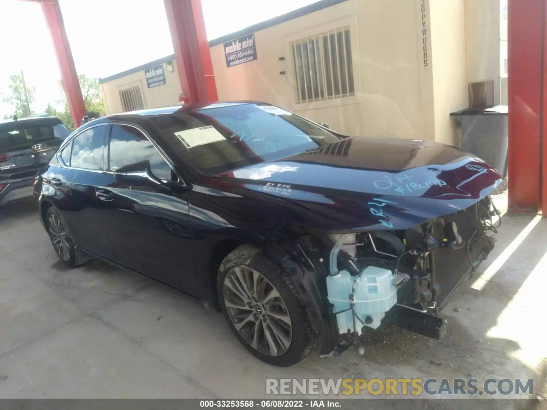 1 Photograph of a damaged car 58ABZ1B13KU026201 LEXUS ES 2019