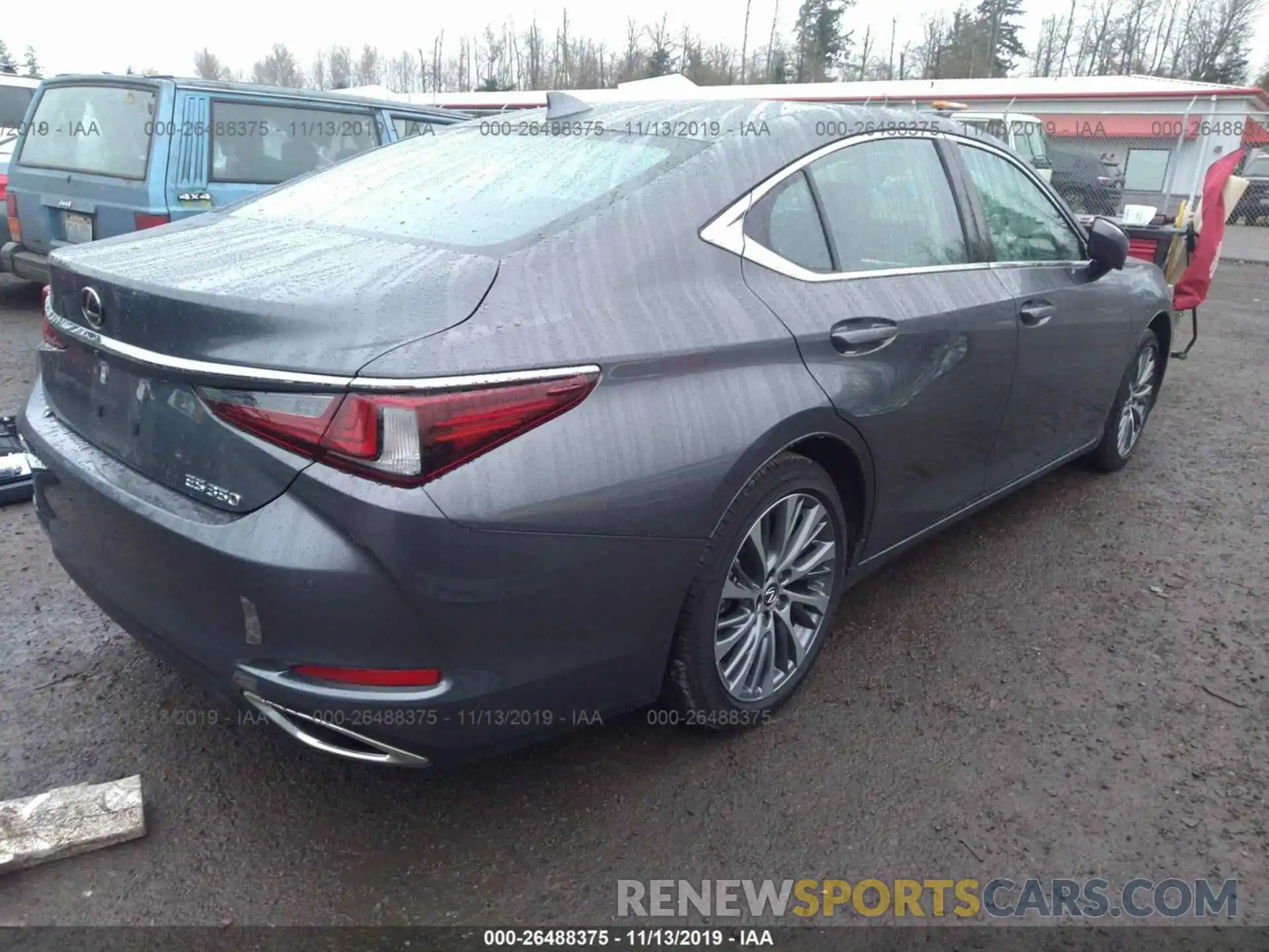 4 Photograph of a damaged car 58ABZ1B13KU031785 LEXUS ES 2019