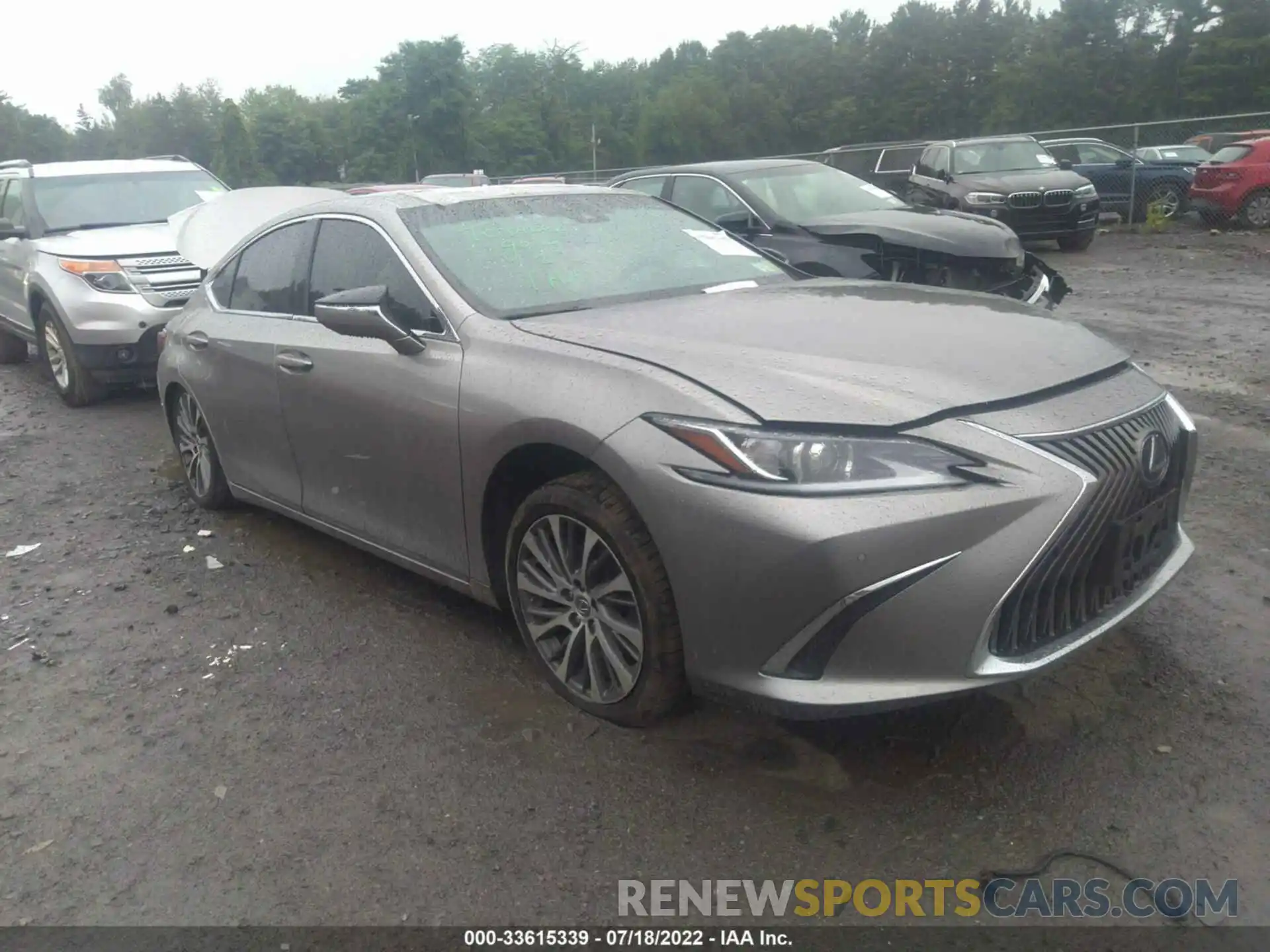 1 Photograph of a damaged car 58ABZ1B13KU039496 LEXUS ES 2019