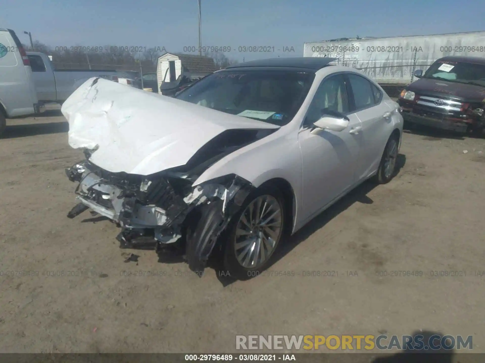 2 Photograph of a damaged car 58ABZ1B13KU042849 LEXUS ES 2019