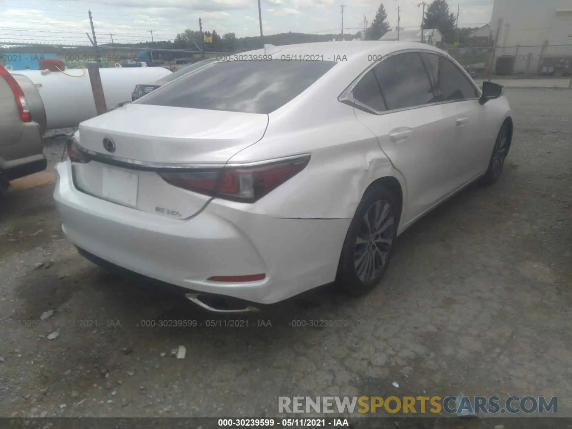 6 Photograph of a damaged car 58ABZ1B13KU046688 LEXUS ES 2019