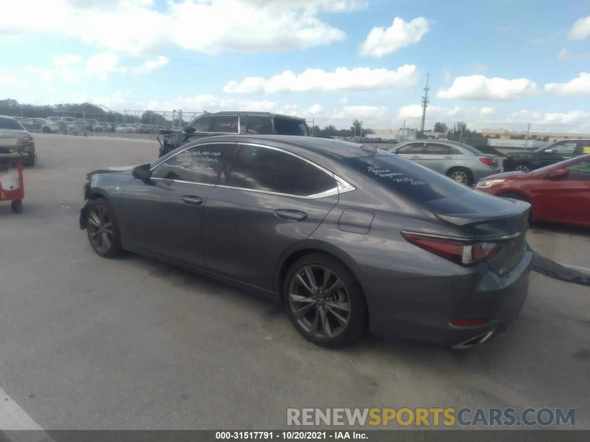 3 Photograph of a damaged car 58ABZ1B13KU049493 LEXUS ES 2019