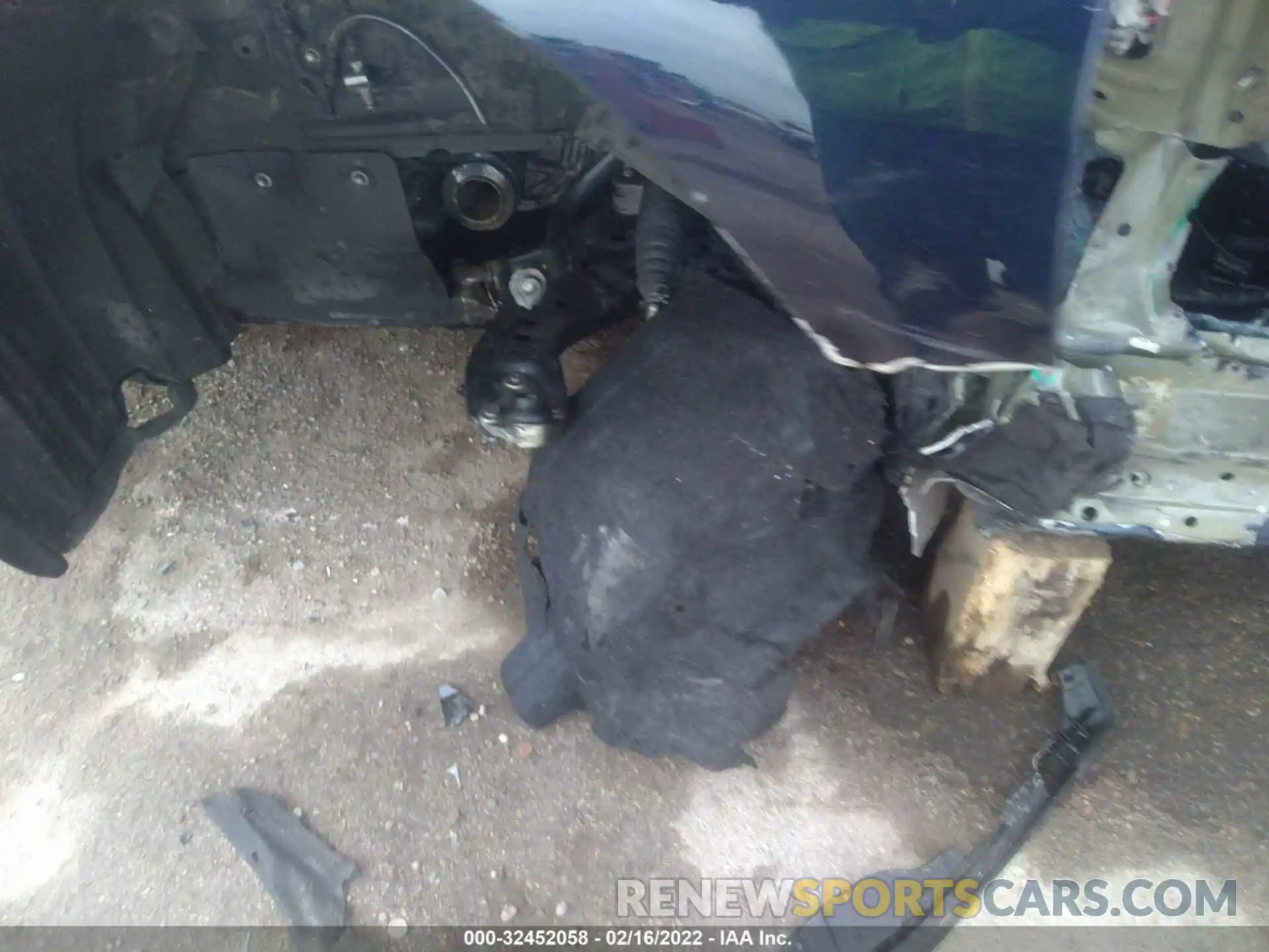 13 Photograph of a damaged car 58ABZ1B13KU049512 LEXUS ES 2019