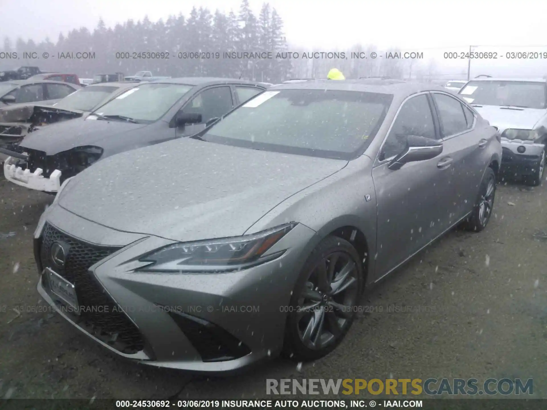 2 Photograph of a damaged car 58ABZ1B14KU001811 LEXUS ES 2019