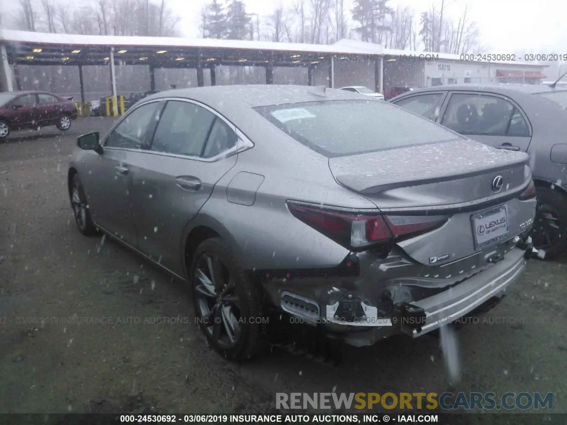 3 Photograph of a damaged car 58ABZ1B14KU001811 LEXUS ES 2019