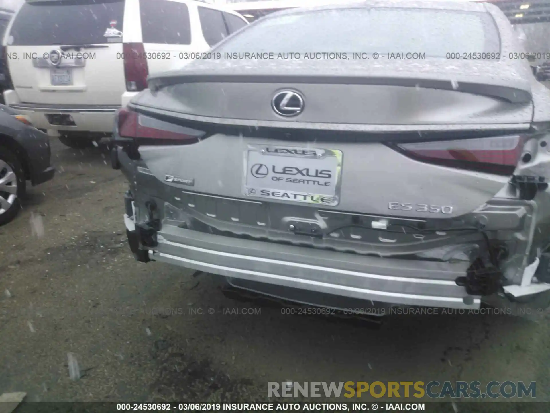 6 Photograph of a damaged car 58ABZ1B14KU001811 LEXUS ES 2019