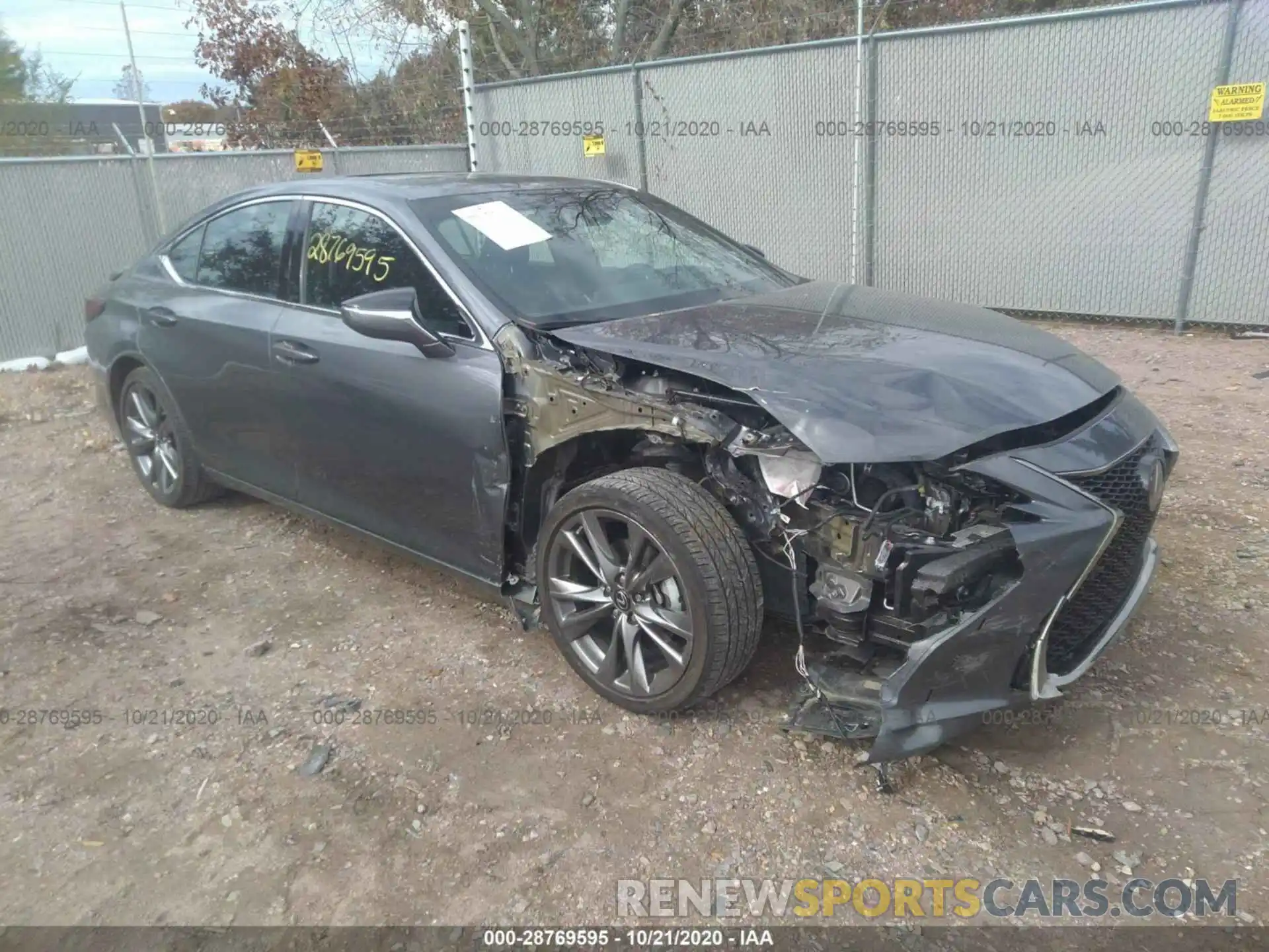 1 Photograph of a damaged car 58ABZ1B14KU002425 LEXUS ES 2019