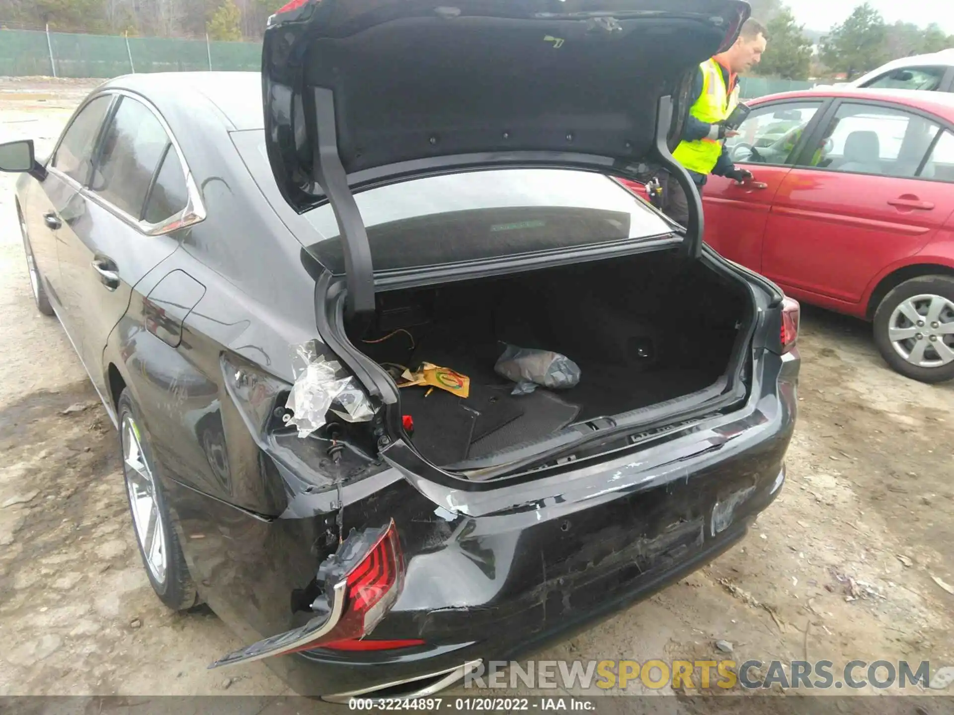 6 Photograph of a damaged car 58ABZ1B14KU007494 LEXUS ES 2019