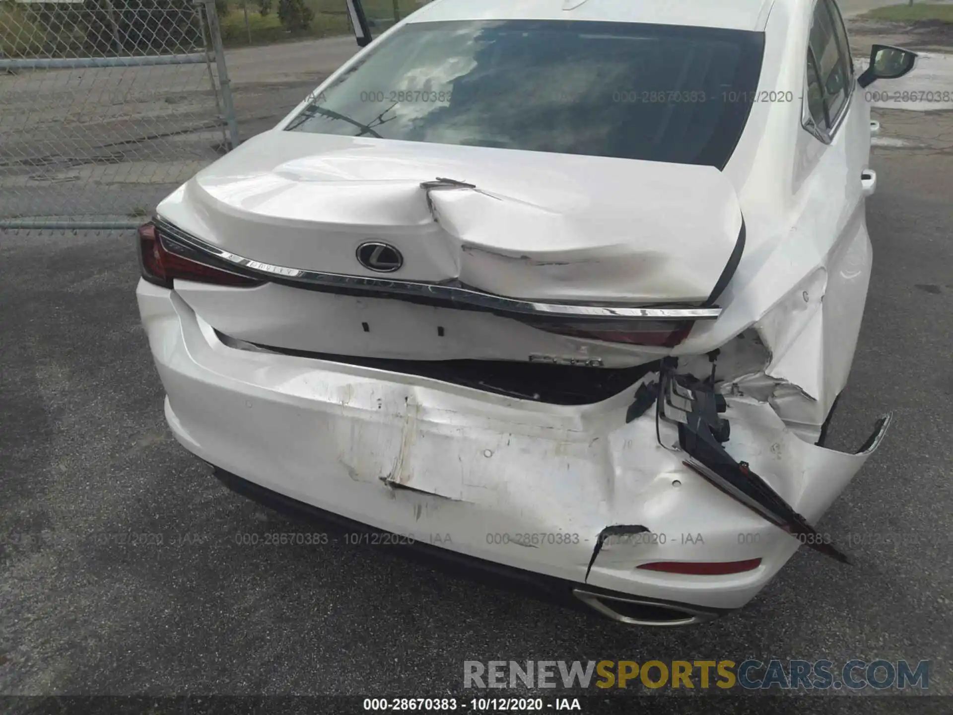 6 Photograph of a damaged car 58ABZ1B14KU014493 LEXUS ES 2019