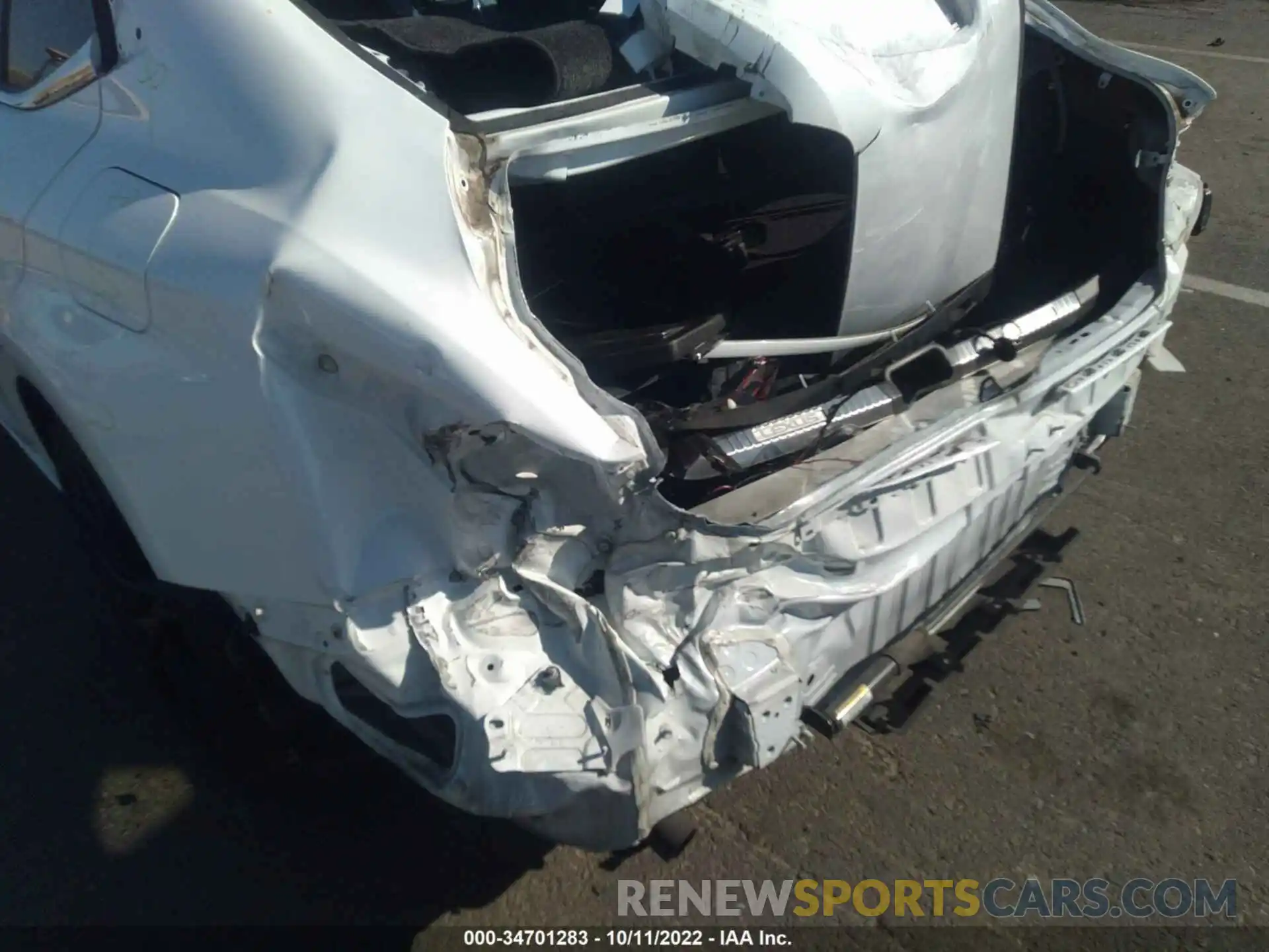 6 Photograph of a damaged car 58ABZ1B14KU018866 LEXUS ES 2019