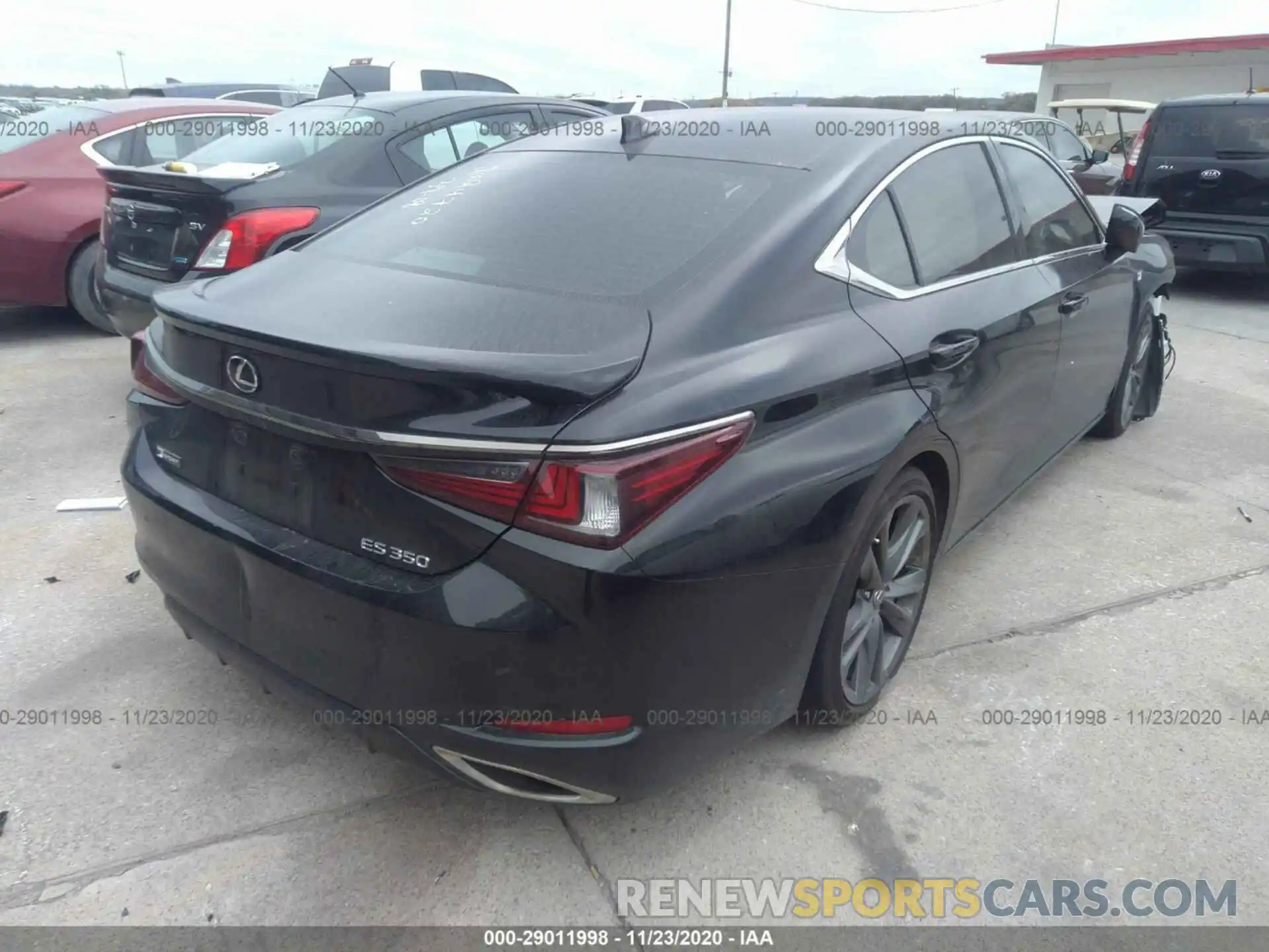 4 Photograph of a damaged car 58ABZ1B14KU021055 LEXUS ES 2019