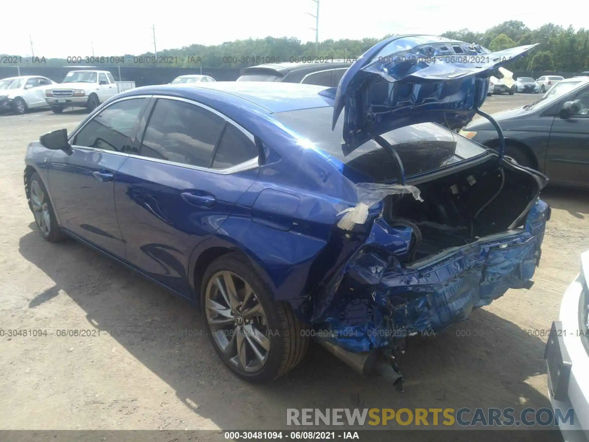 3 Photograph of a damaged car 58ABZ1B14KU022450 LEXUS ES 2019