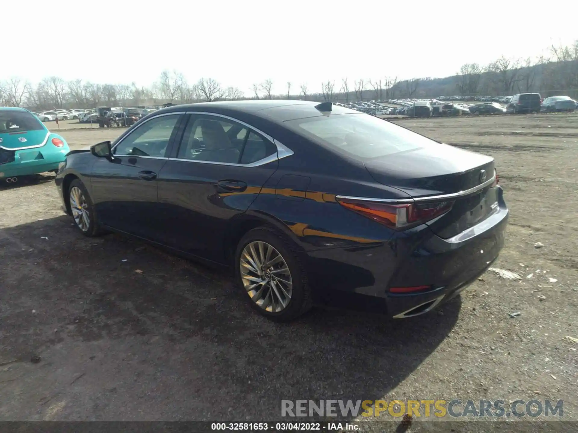 3 Photograph of a damaged car 58ABZ1B14KU032430 LEXUS ES 2019