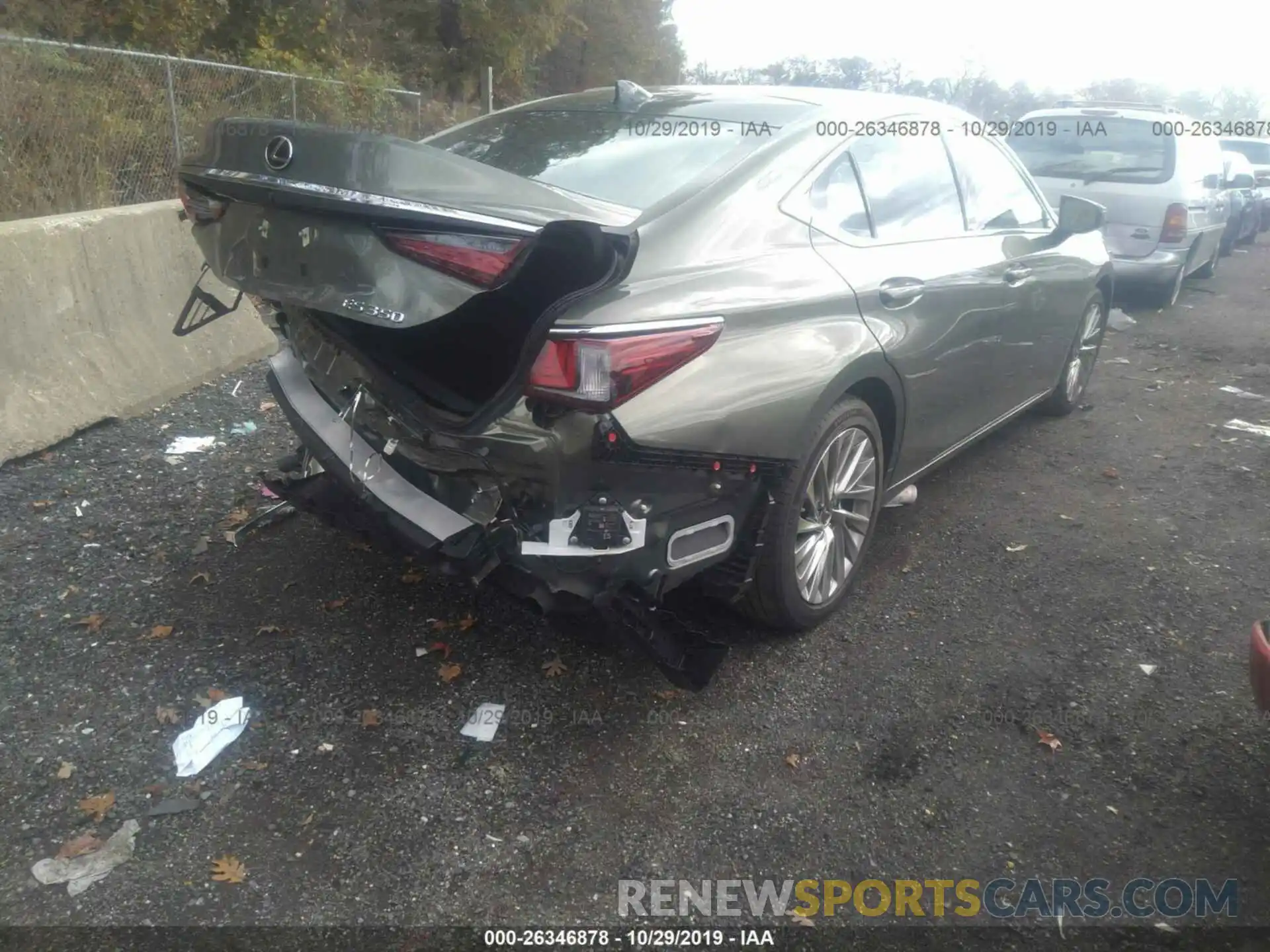 4 Photograph of a damaged car 58ABZ1B14KU035702 LEXUS ES 2019