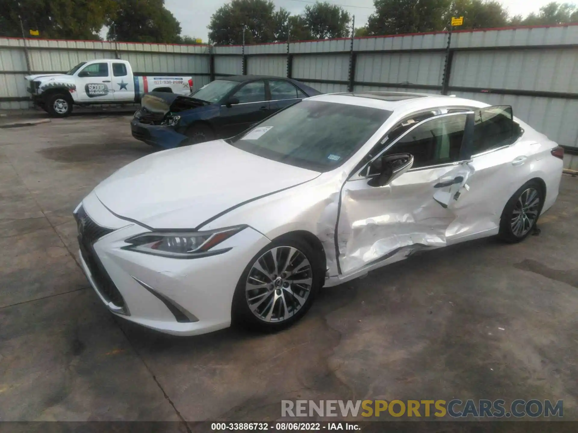 2 Photograph of a damaged car 58ABZ1B14KU036980 LEXUS ES 2019