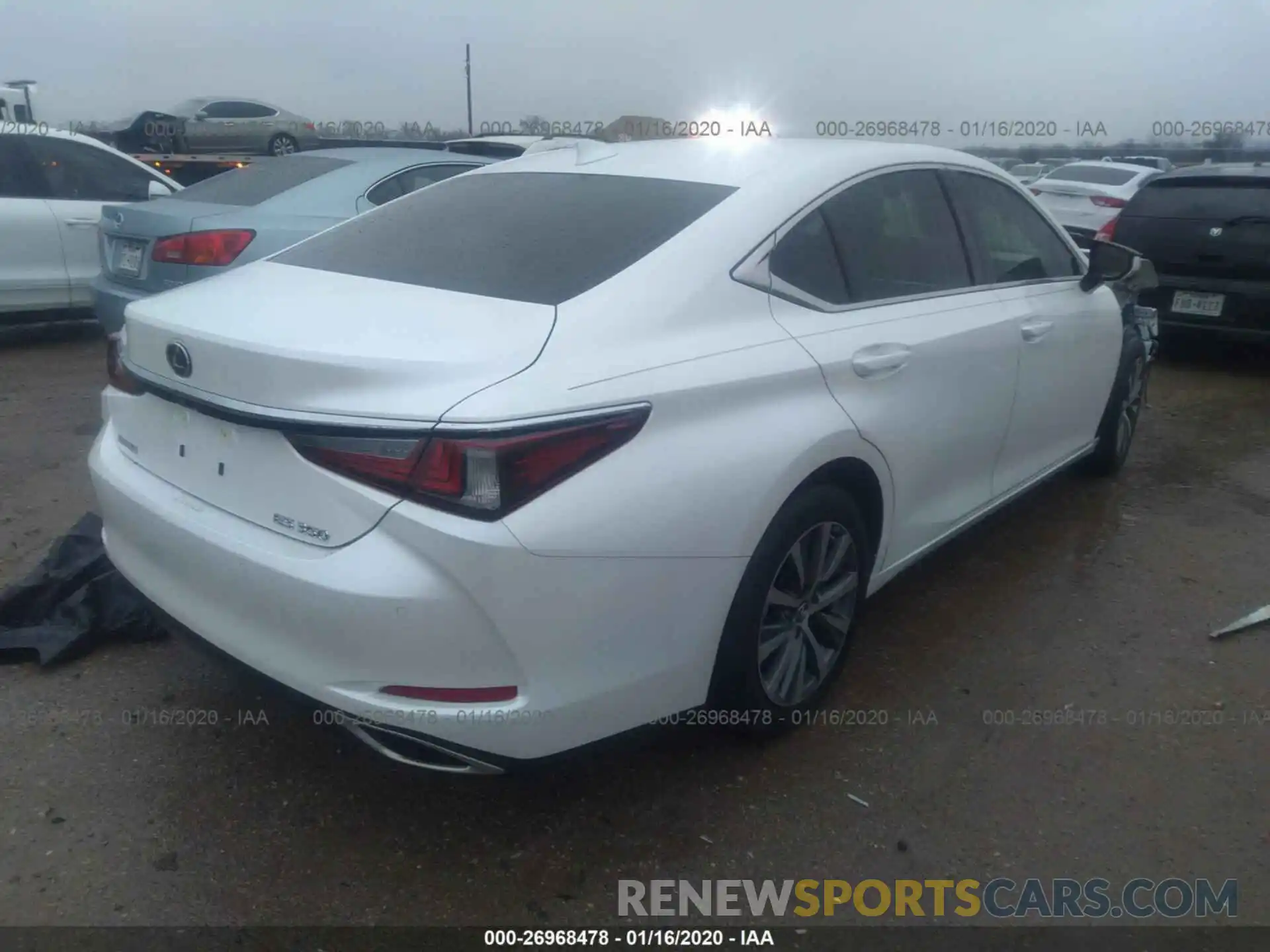 4 Photograph of a damaged car 58ABZ1B14KU046988 LEXUS ES 2019