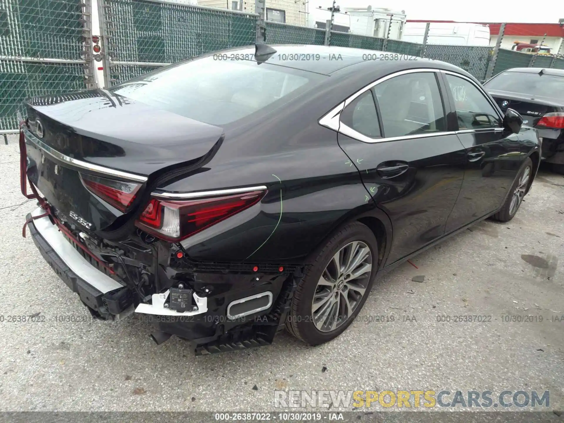 4 Photograph of a damaged car 58ABZ1B15KU006659 LEXUS ES 2019