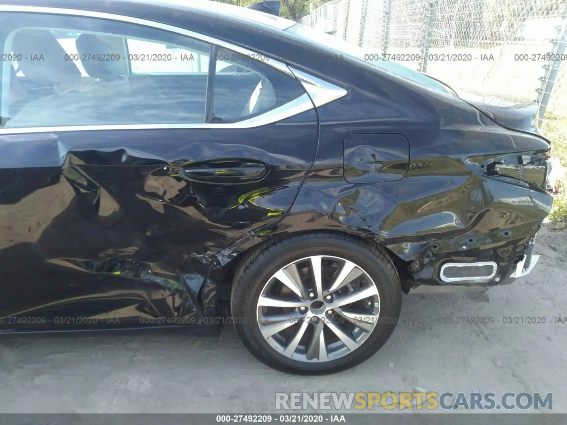 6 Photograph of a damaged car 58ABZ1B15KU007049 LEXUS ES 2019