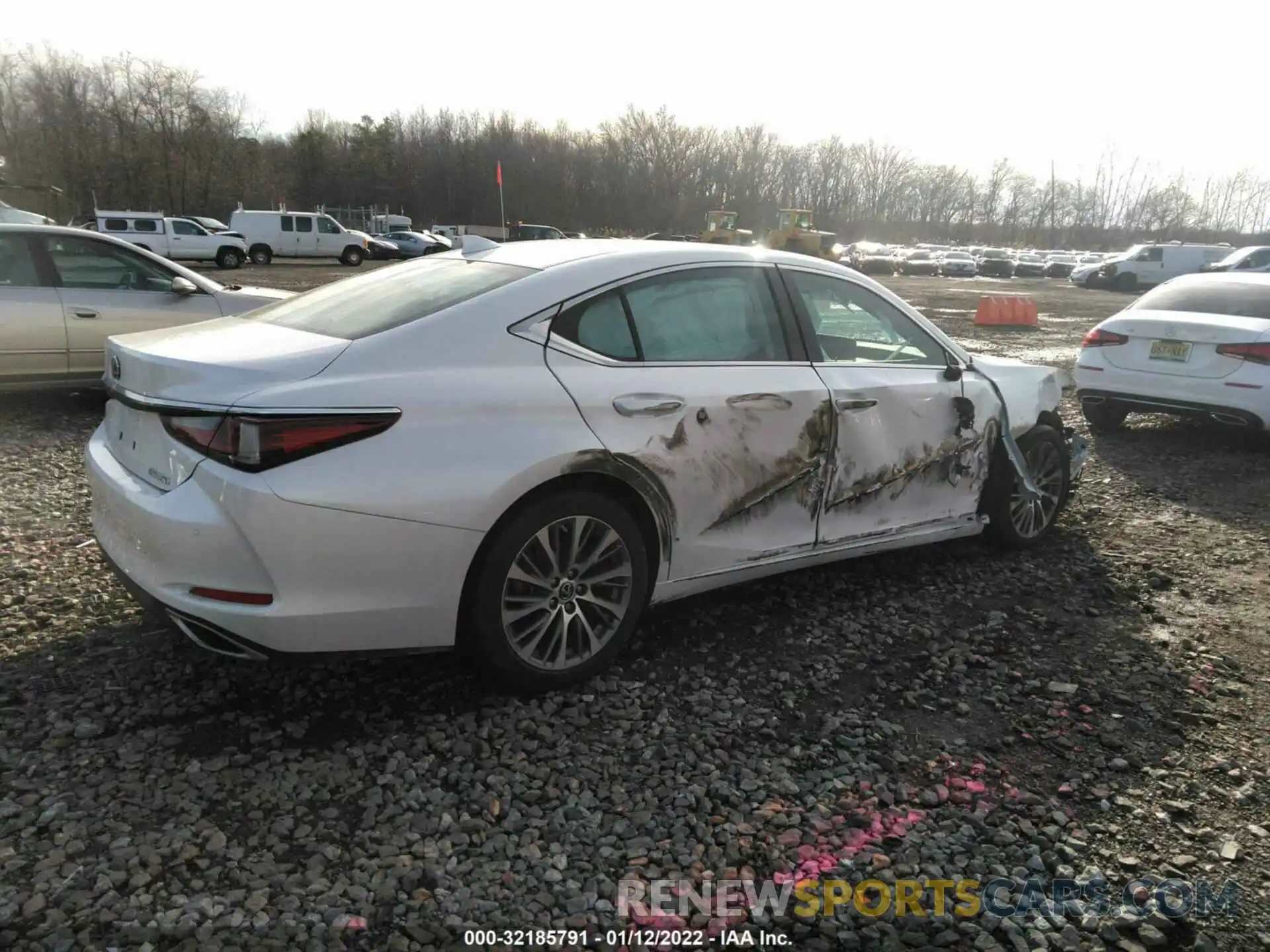 4 Фотография поврежденного автомобиля 58ABZ1B15KU009772 LEXUS ES 2019