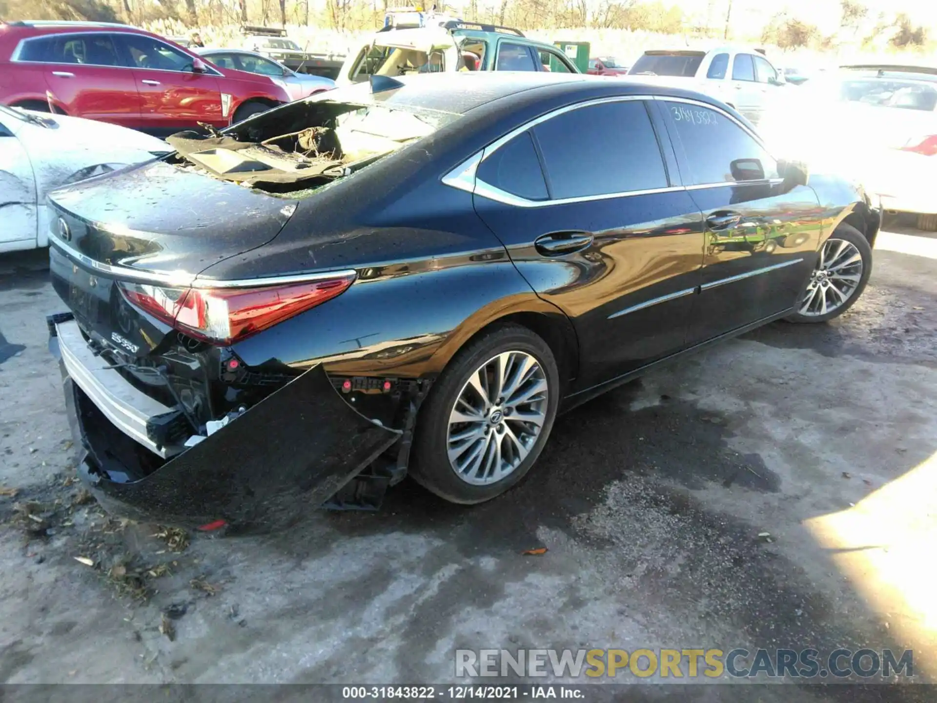 4 Фотография поврежденного автомобиля 58ABZ1B15KU013790 LEXUS ES 2019