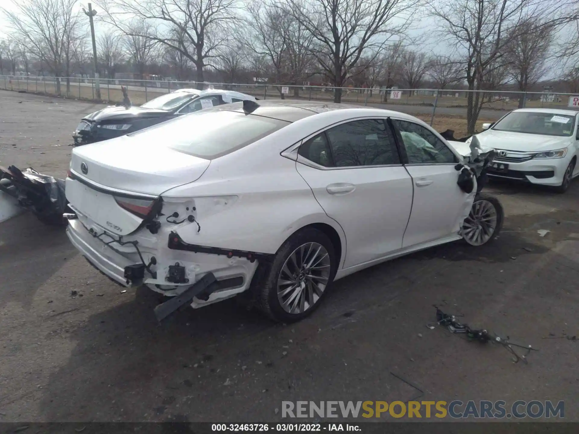 4 Photograph of a damaged car 58ABZ1B15KU021274 LEXUS ES 2019