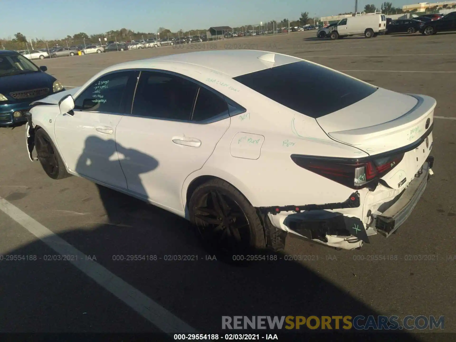 3 Photograph of a damaged car 58ABZ1B15KU025051 LEXUS ES 2019