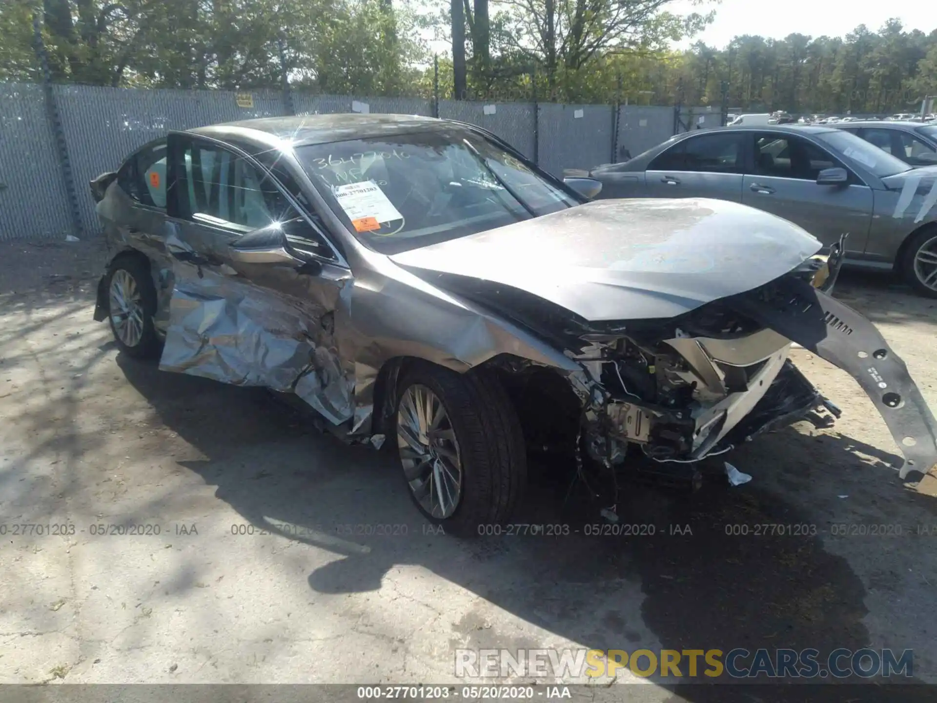 1 Photograph of a damaged car 58ABZ1B15KU027267 LEXUS ES 2019