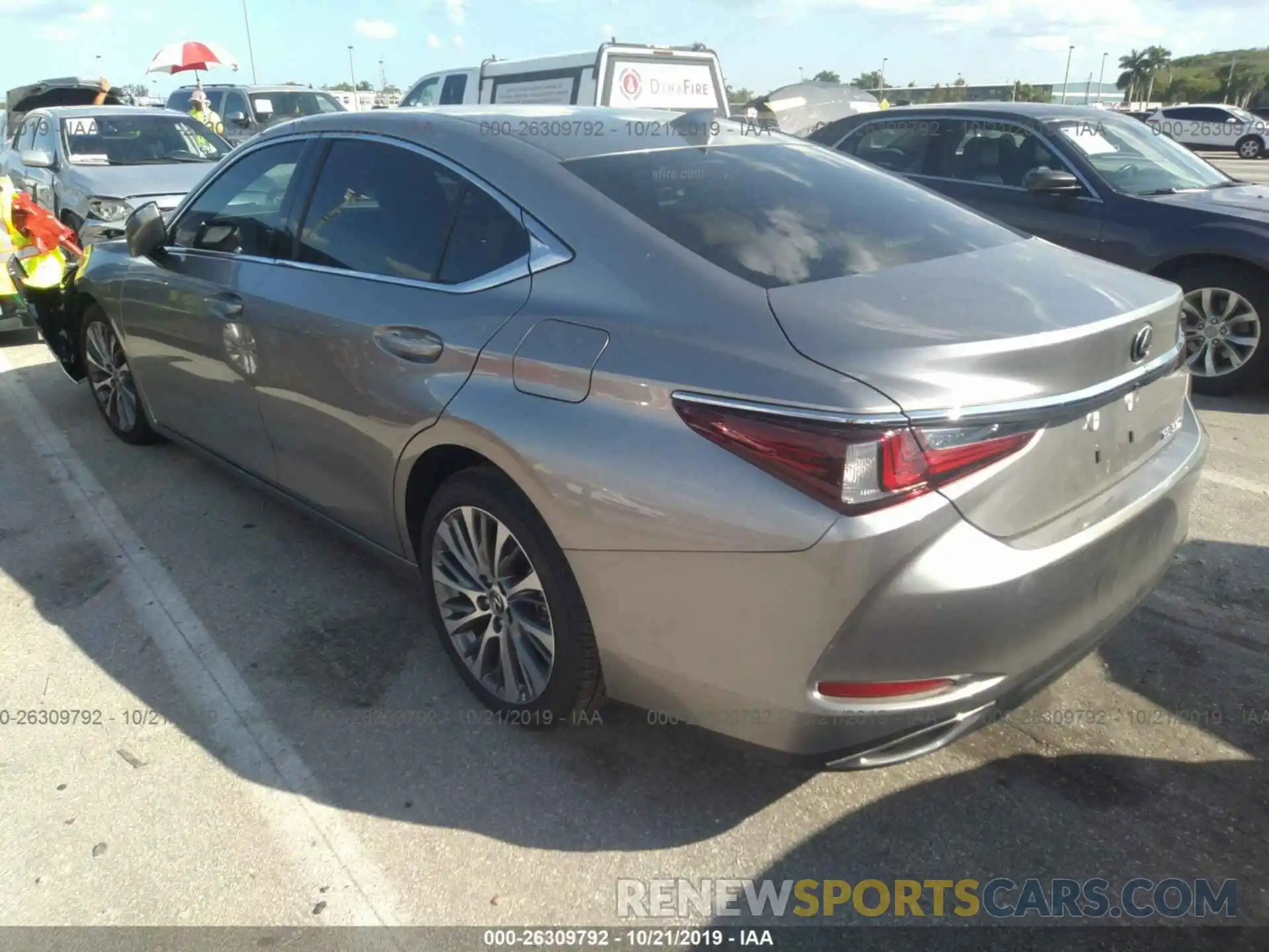 3 Photograph of a damaged car 58ABZ1B15KU032663 LEXUS ES 2019