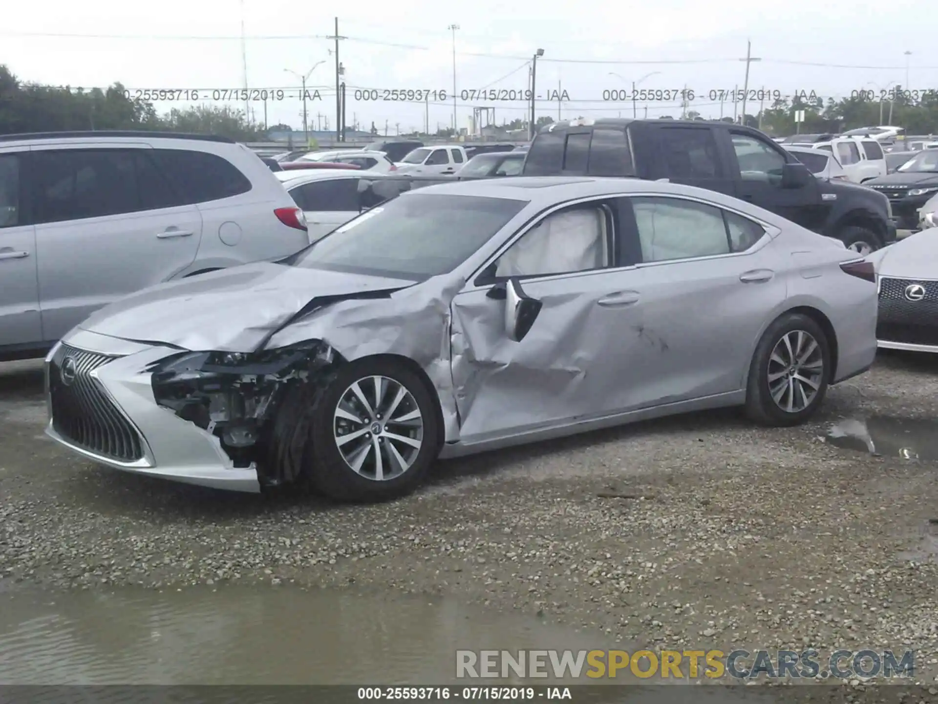 2 Photograph of a damaged car 58ABZ1B15KU037944 LEXUS ES 2019