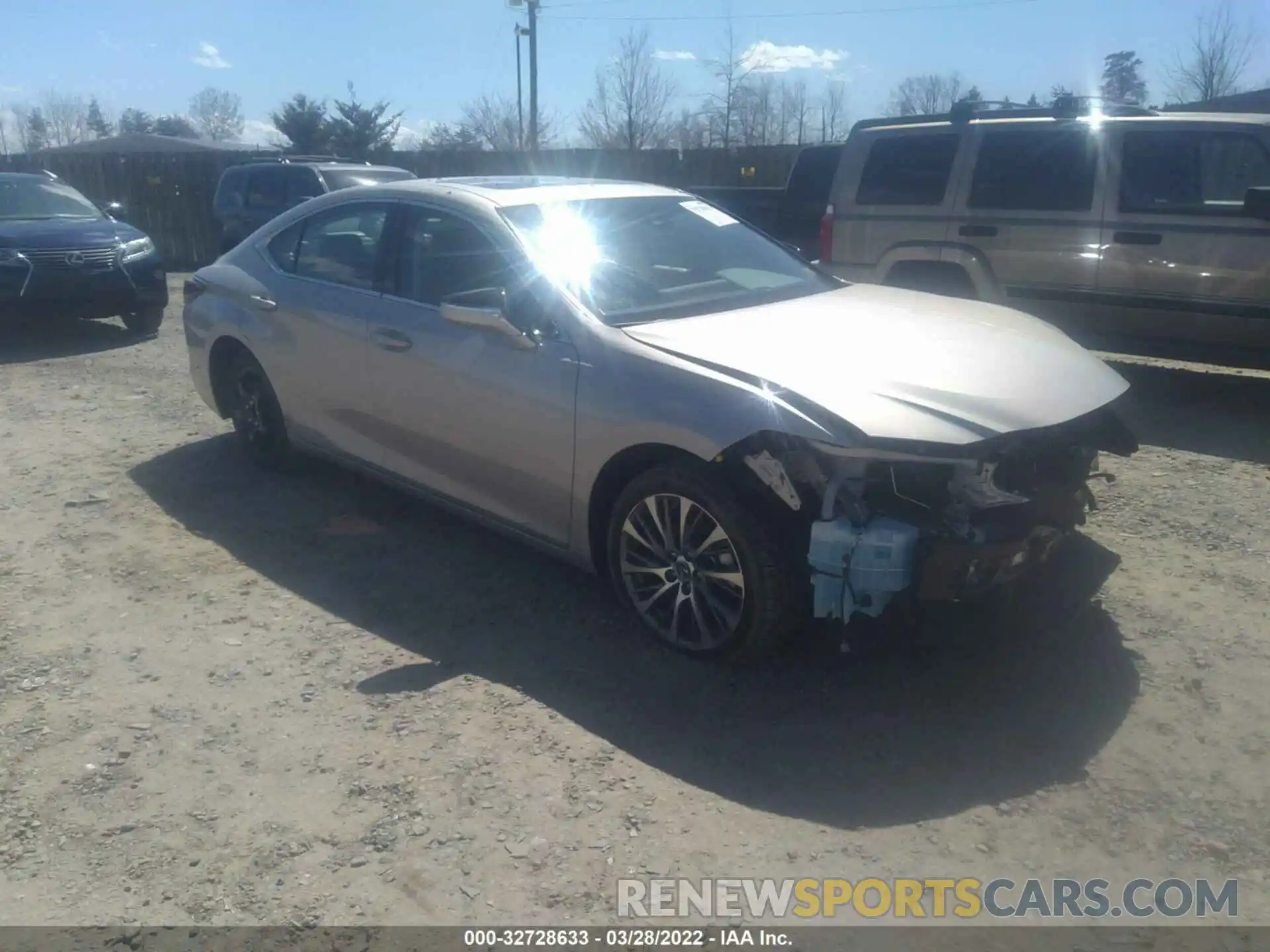 1 Photograph of a damaged car 58ABZ1B15KU038625 LEXUS ES 2019