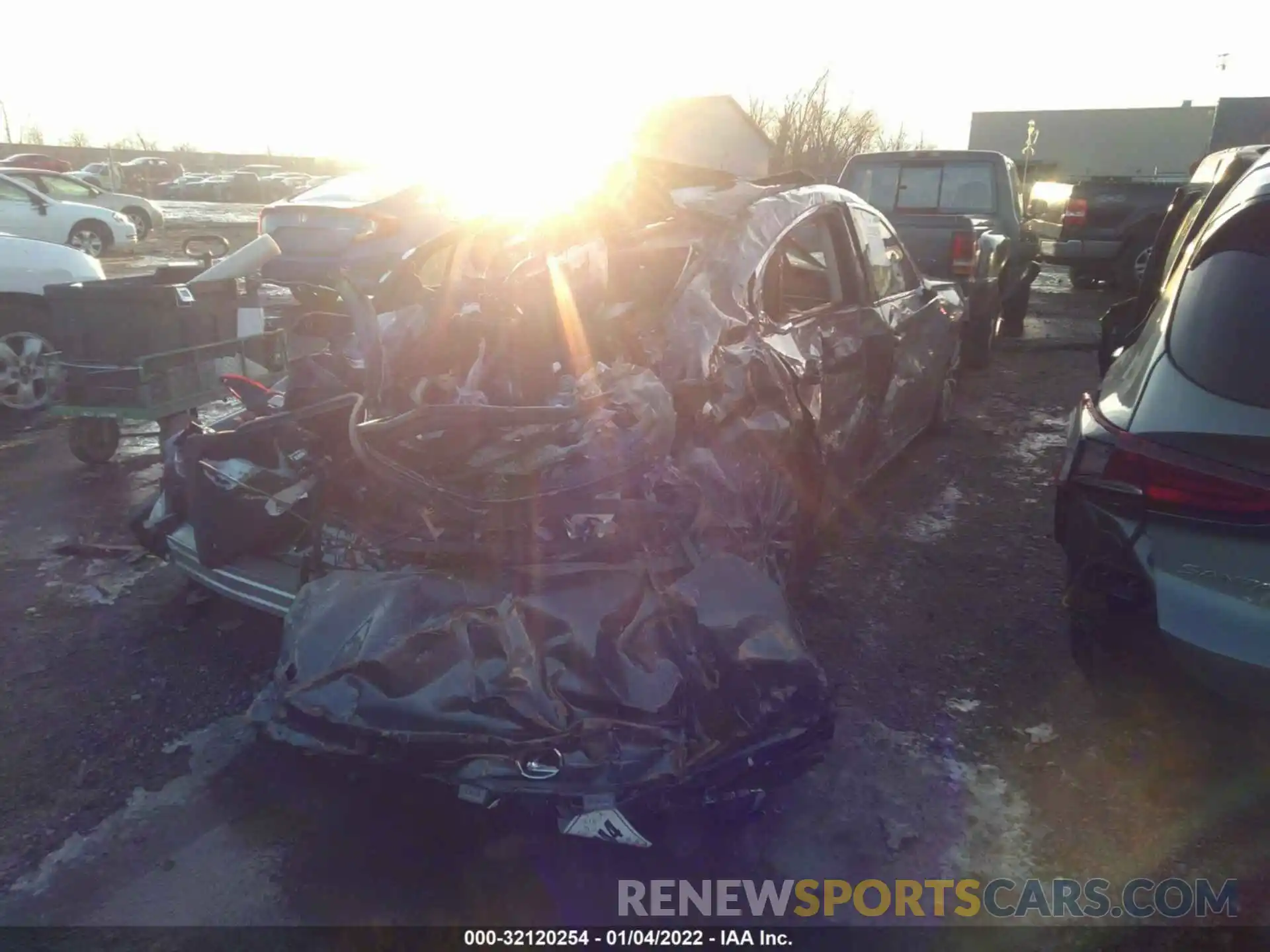 4 Photograph of a damaged car 58ABZ1B16KU004838 LEXUS ES 2019