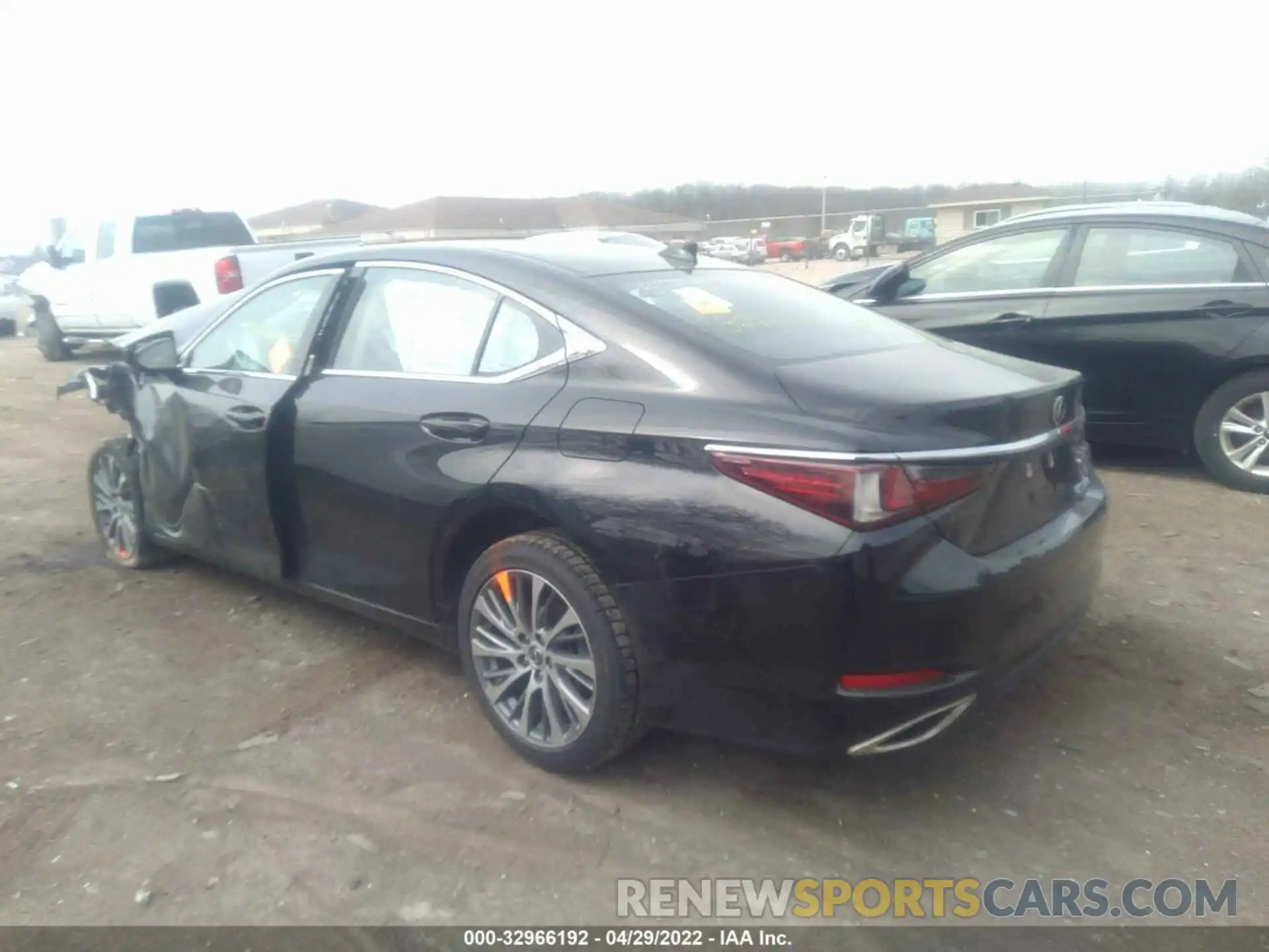 3 Photograph of a damaged car 58ABZ1B16KU008954 LEXUS ES 2019