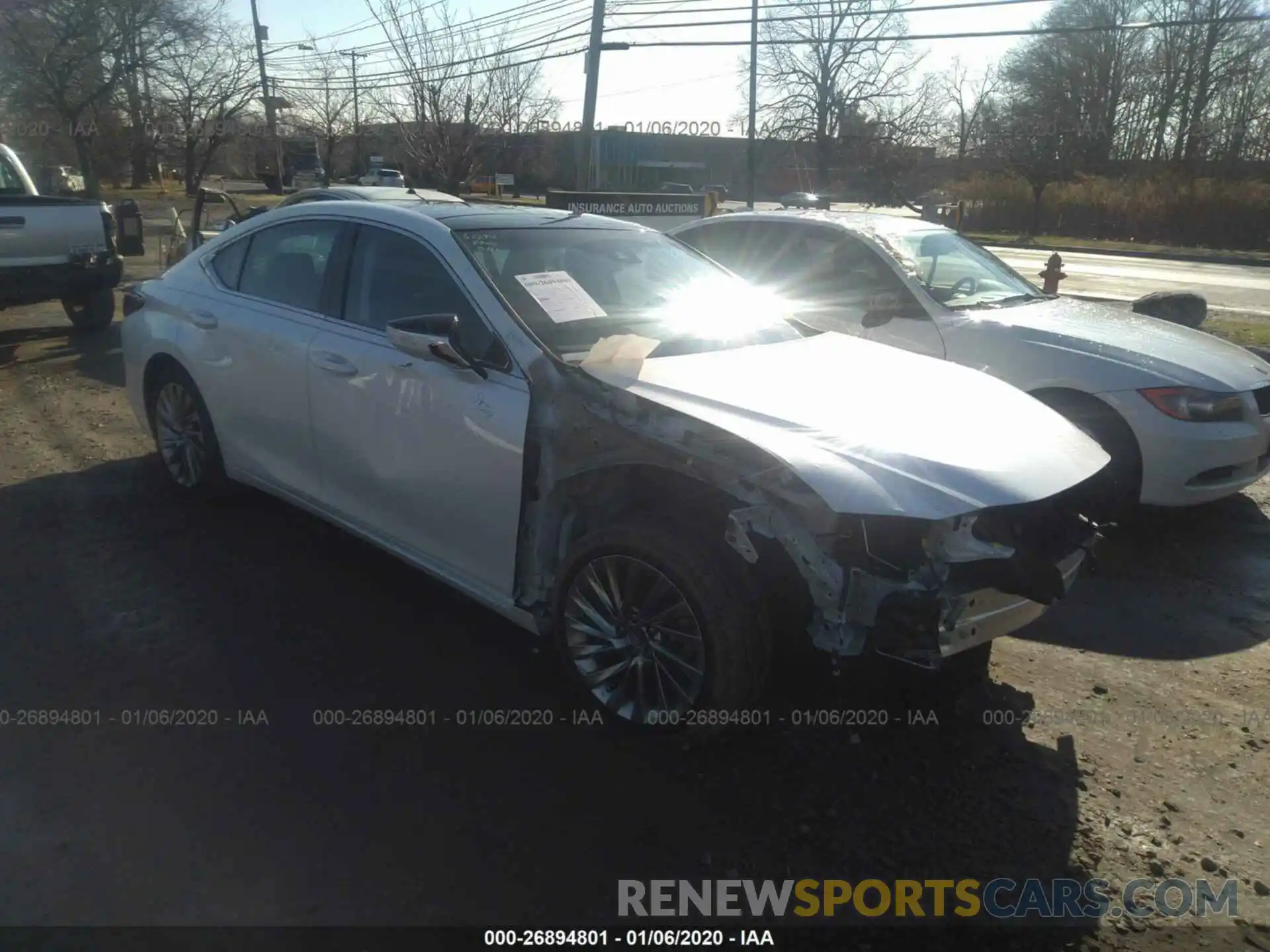 1 Photograph of a damaged car 58ABZ1B16KU012678 LEXUS ES 2019