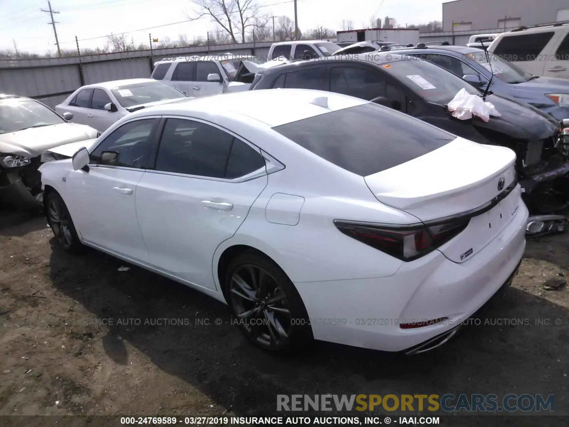 3 Photograph of a damaged car 58ABZ1B16KU014513 LEXUS ES 2019