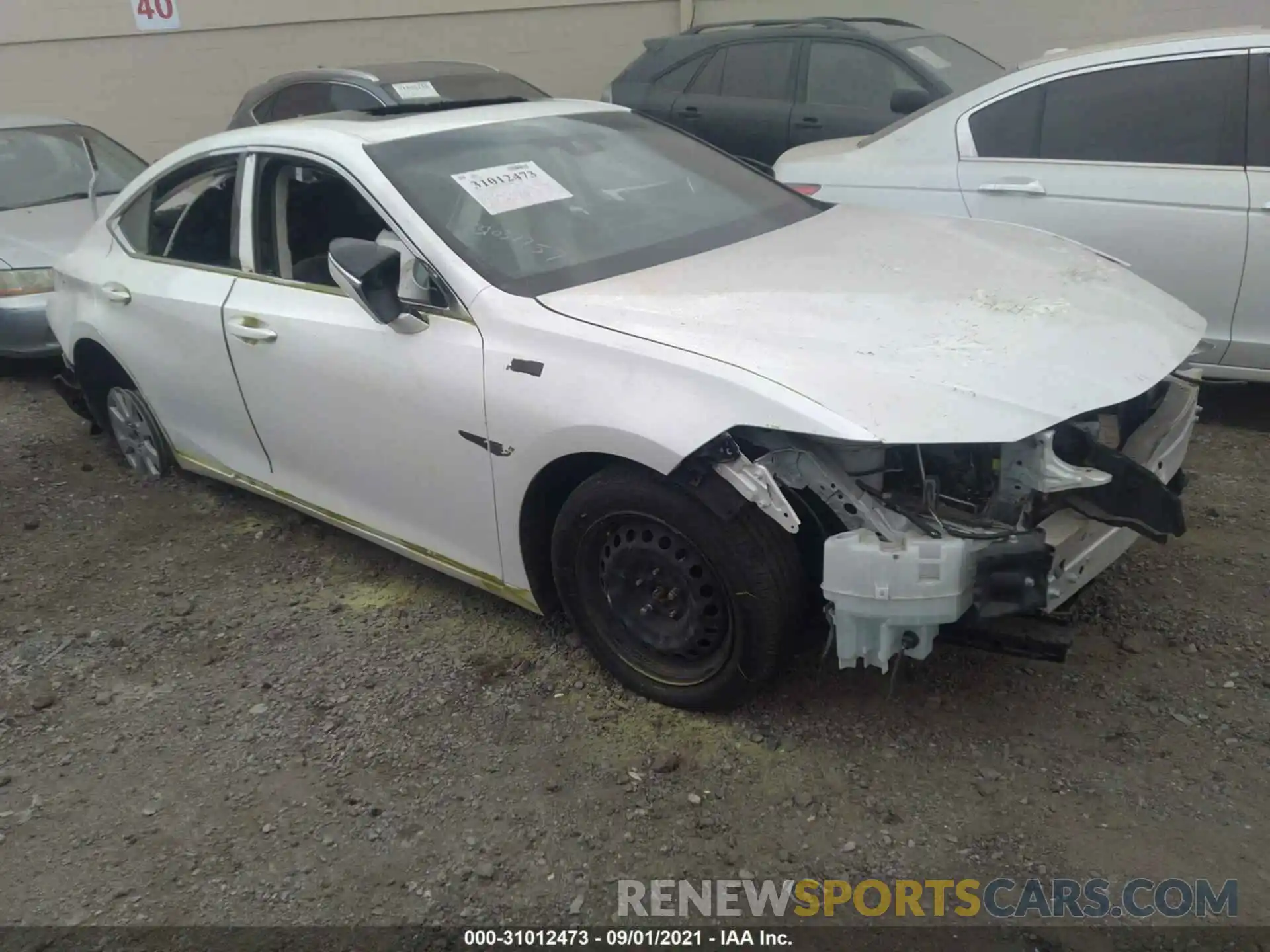 1 Photograph of a damaged car 58ABZ1B16KU014740 LEXUS ES 2019