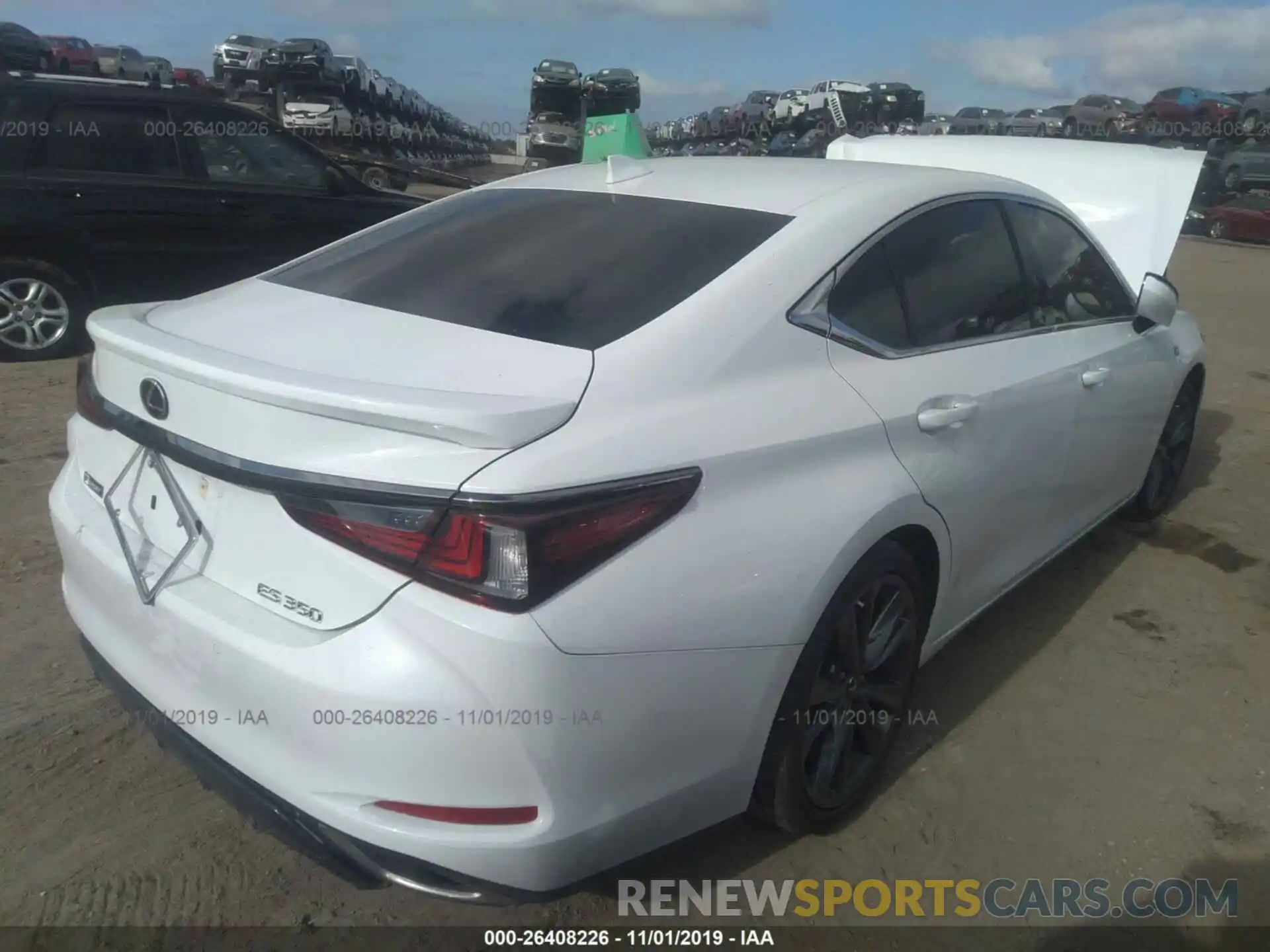 4 Photograph of a damaged car 58ABZ1B16KU016617 LEXUS ES 2019