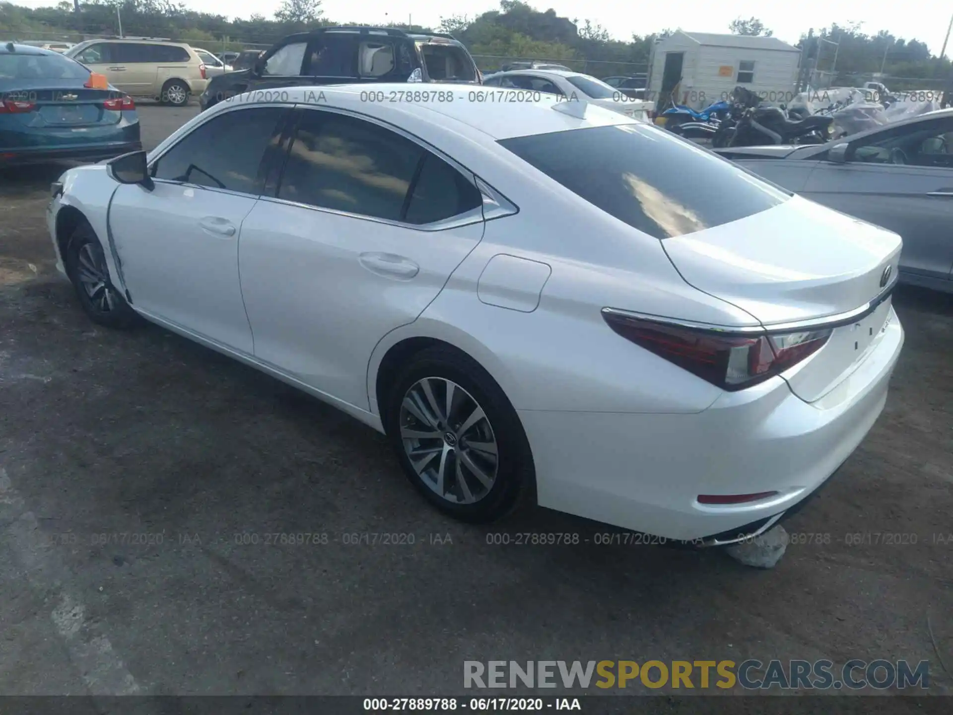 3 Photograph of a damaged car 58ABZ1B16KU018190 LEXUS ES 2019