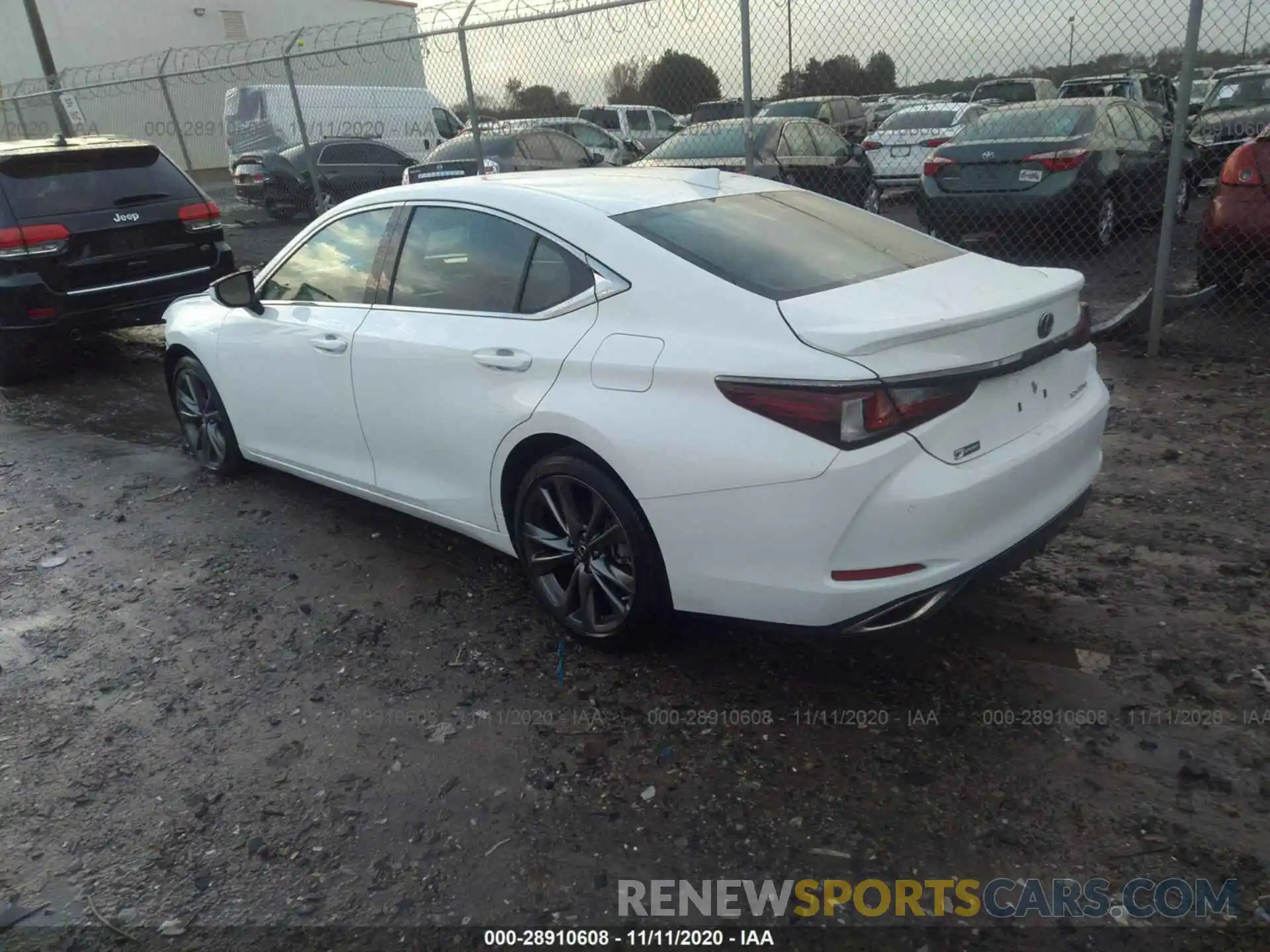 3 Photograph of a damaged car 58ABZ1B16KU018576 LEXUS ES 2019