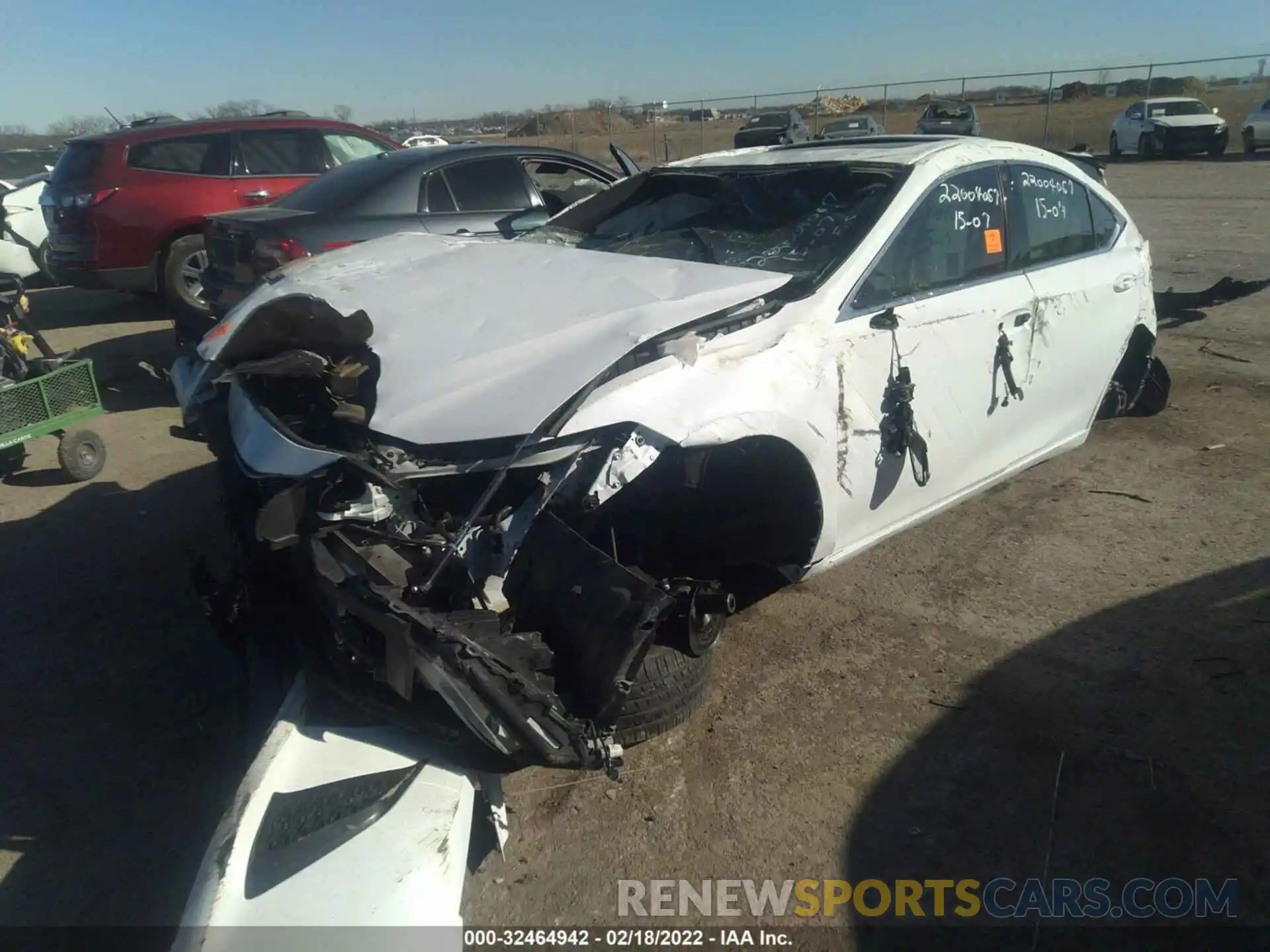 2 Photograph of a damaged car 58ABZ1B16KU025169 LEXUS ES 2019