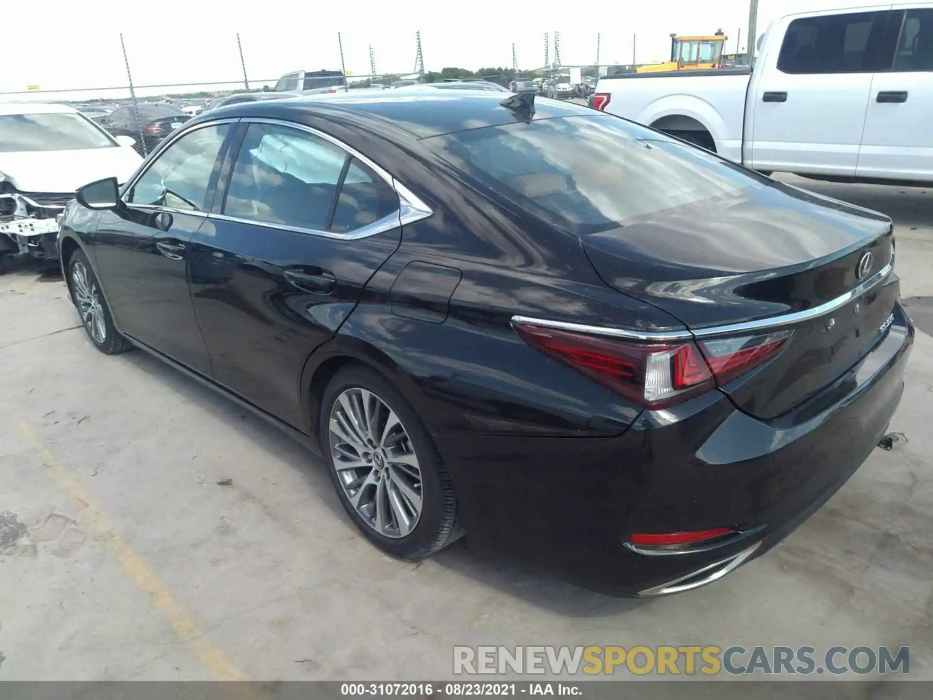 3 Photograph of a damaged car 58ABZ1B16KU026788 LEXUS ES 2019