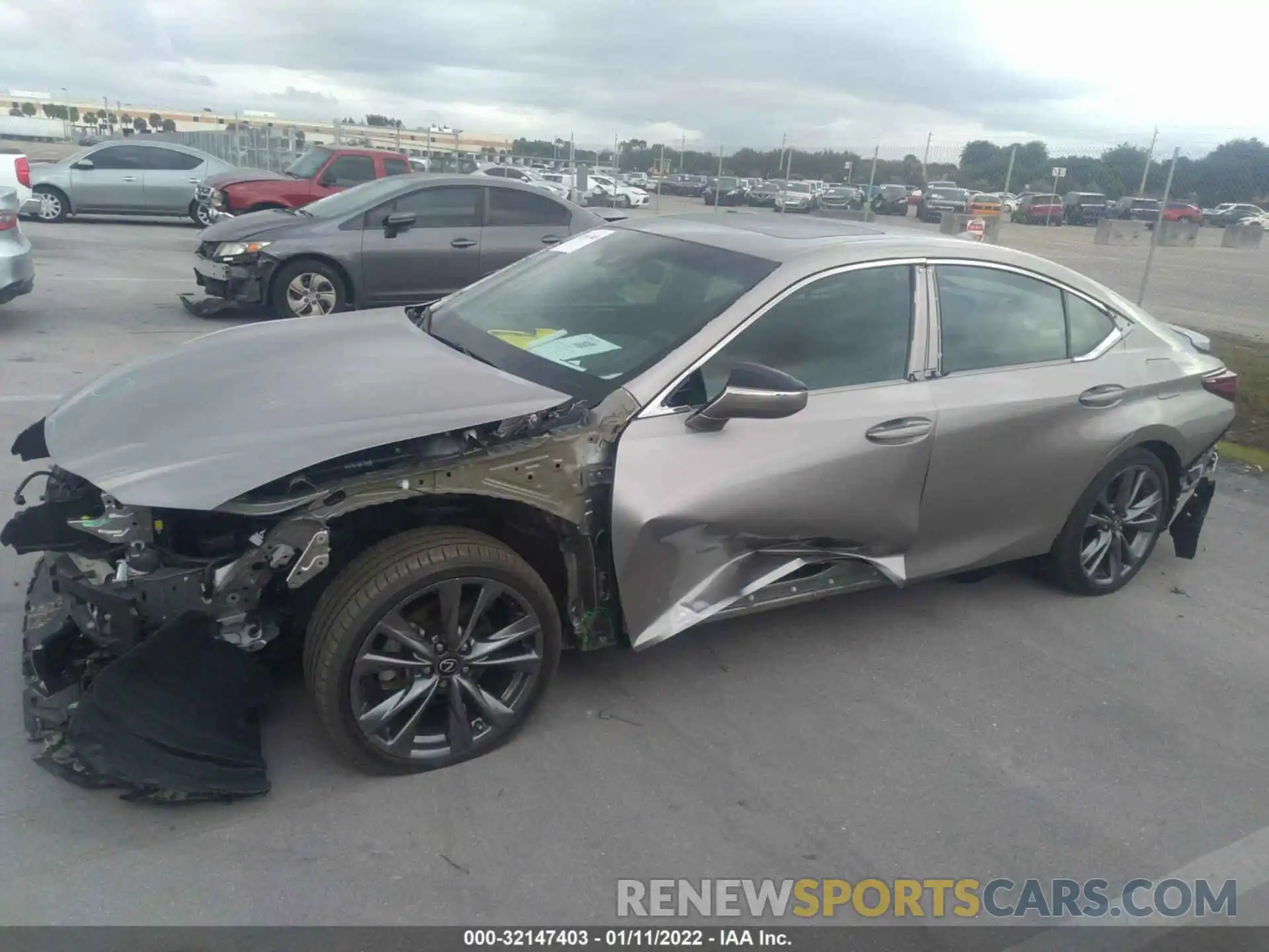 6 Photograph of a damaged car 58ABZ1B16KU026838 LEXUS ES 2019