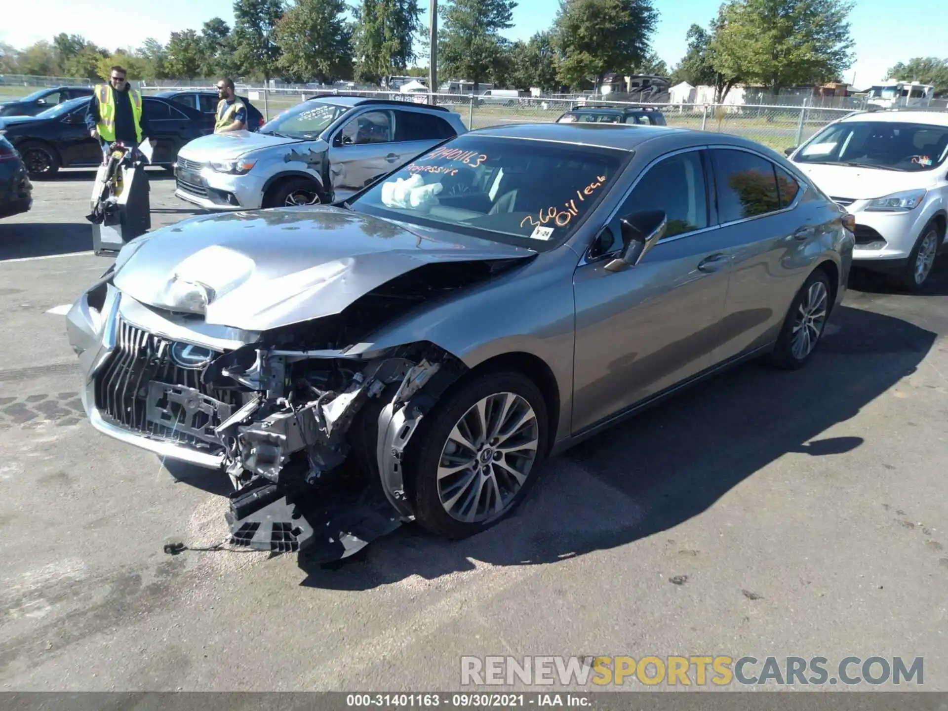 2 Photograph of a damaged car 58ABZ1B16KU027522 LEXUS ES 2019