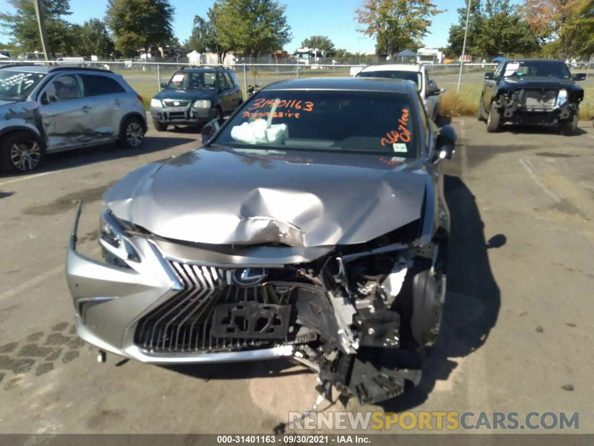 6 Photograph of a damaged car 58ABZ1B16KU027522 LEXUS ES 2019