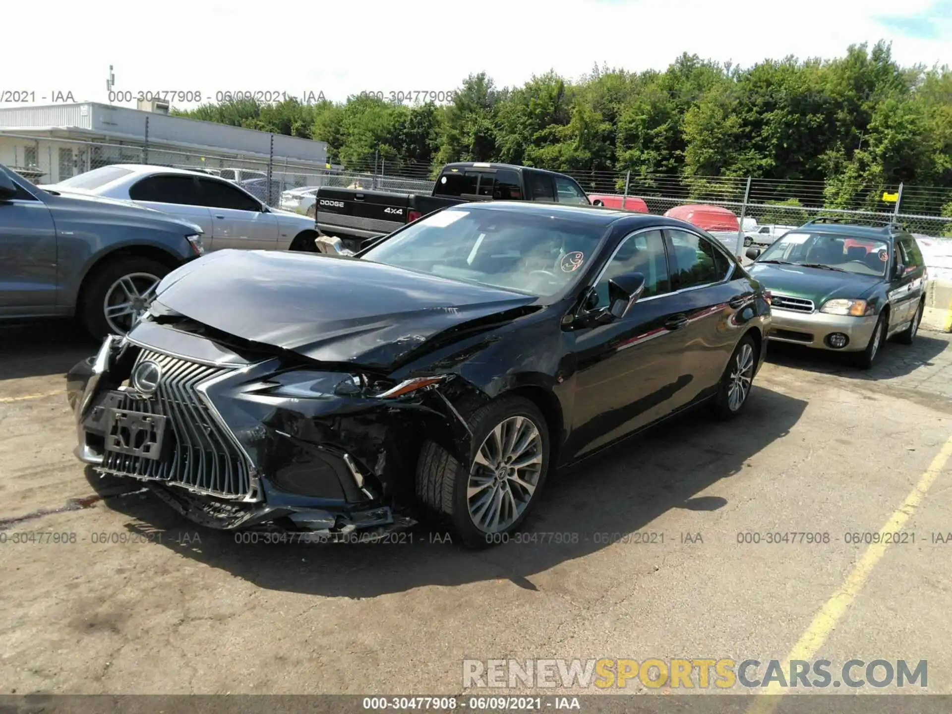 2 Photograph of a damaged car 58ABZ1B16KU039332 LEXUS ES 2019