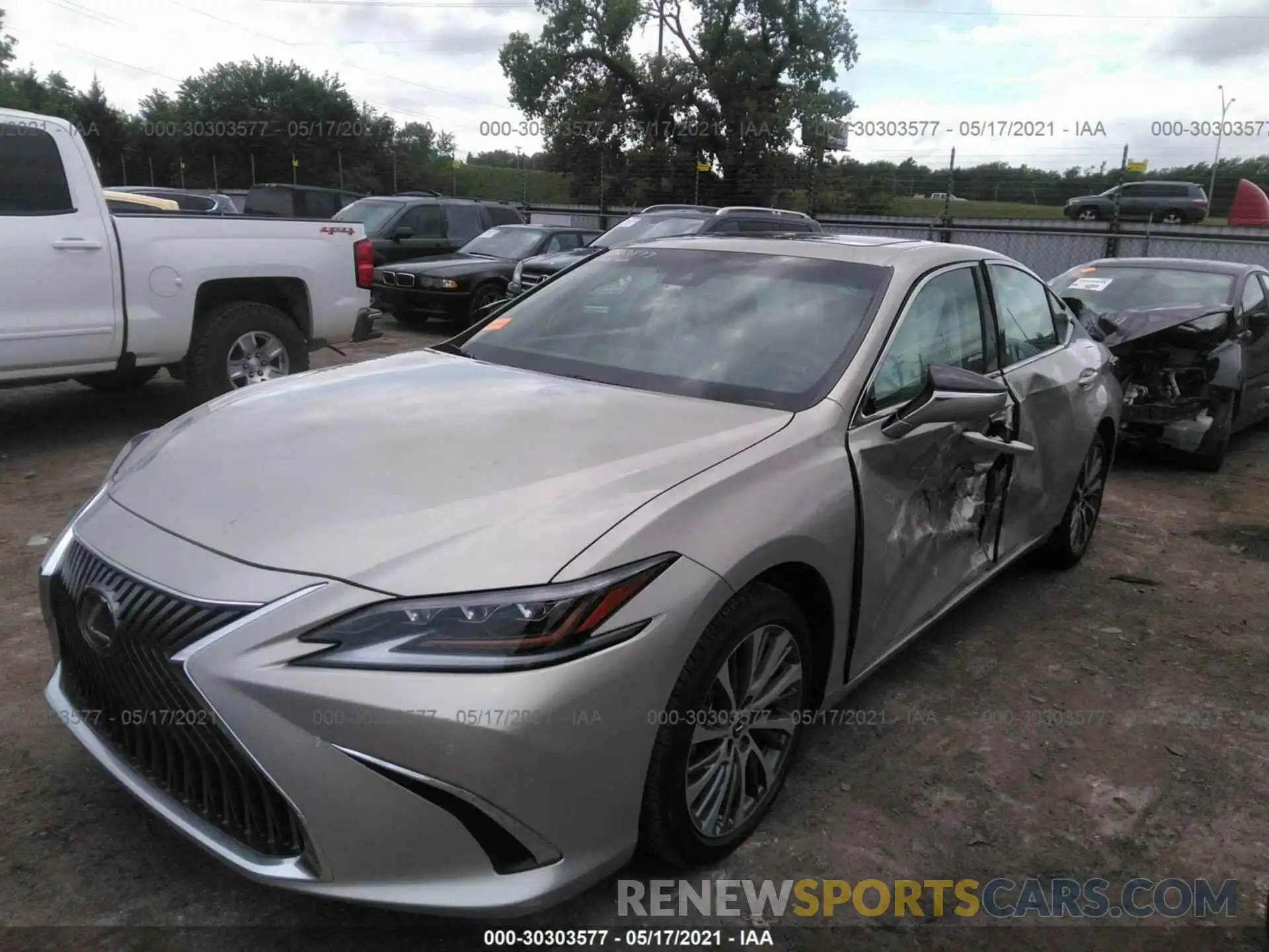 2 Photograph of a damaged car 58ABZ1B16KU039699 LEXUS ES 2019