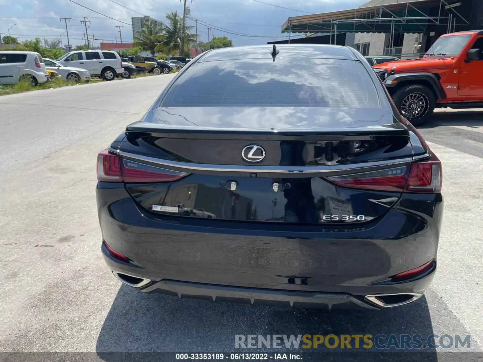 6 Photograph of a damaged car 58ABZ1B16KU047009 LEXUS ES 2019