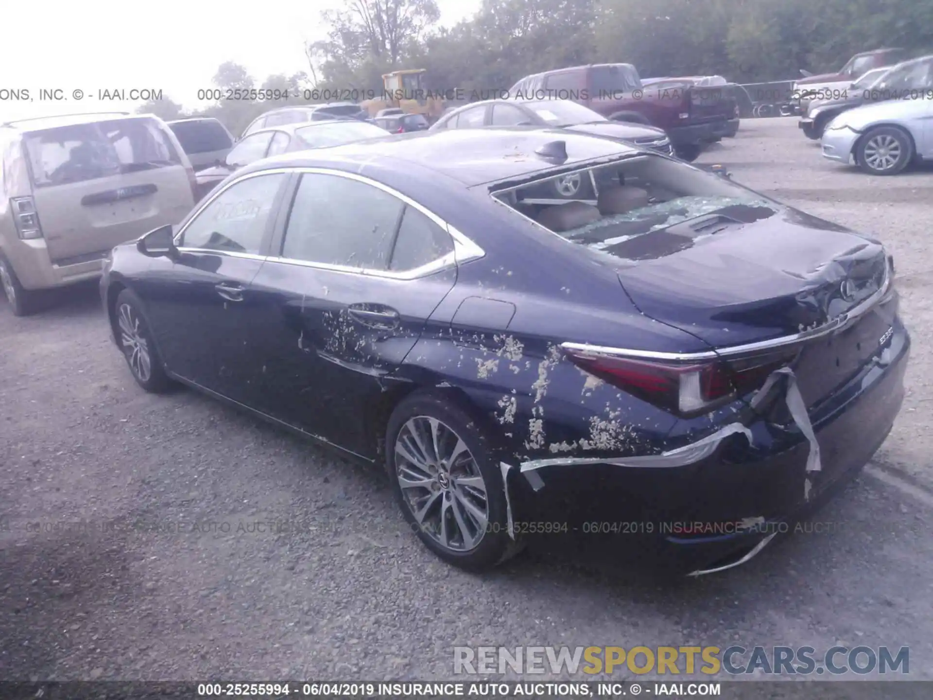 3 Photograph of a damaged car 58ABZ1B17KU004024 LEXUS ES 2019