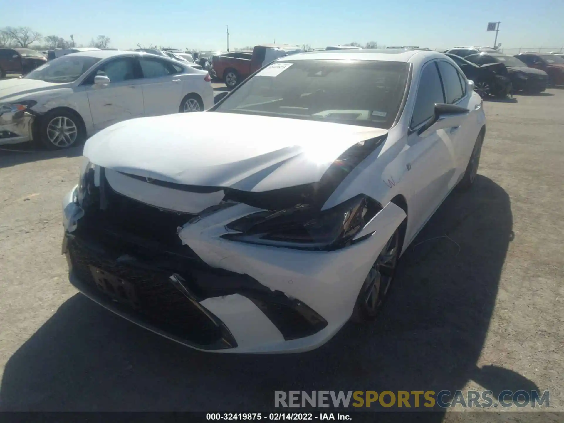 2 Photograph of a damaged car 58ABZ1B17KU005755 LEXUS ES 2019