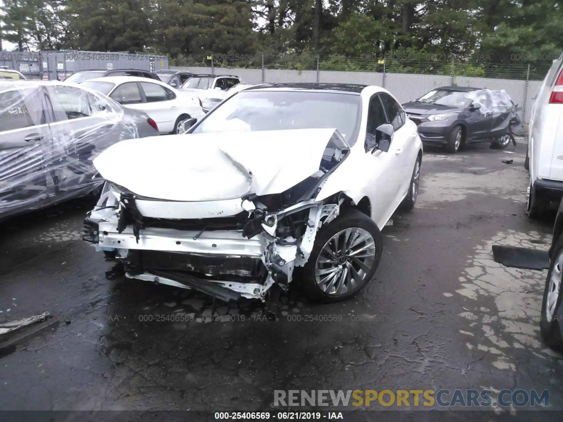 6 Photograph of a damaged car 58ABZ1B17KU008834 LEXUS ES 2019